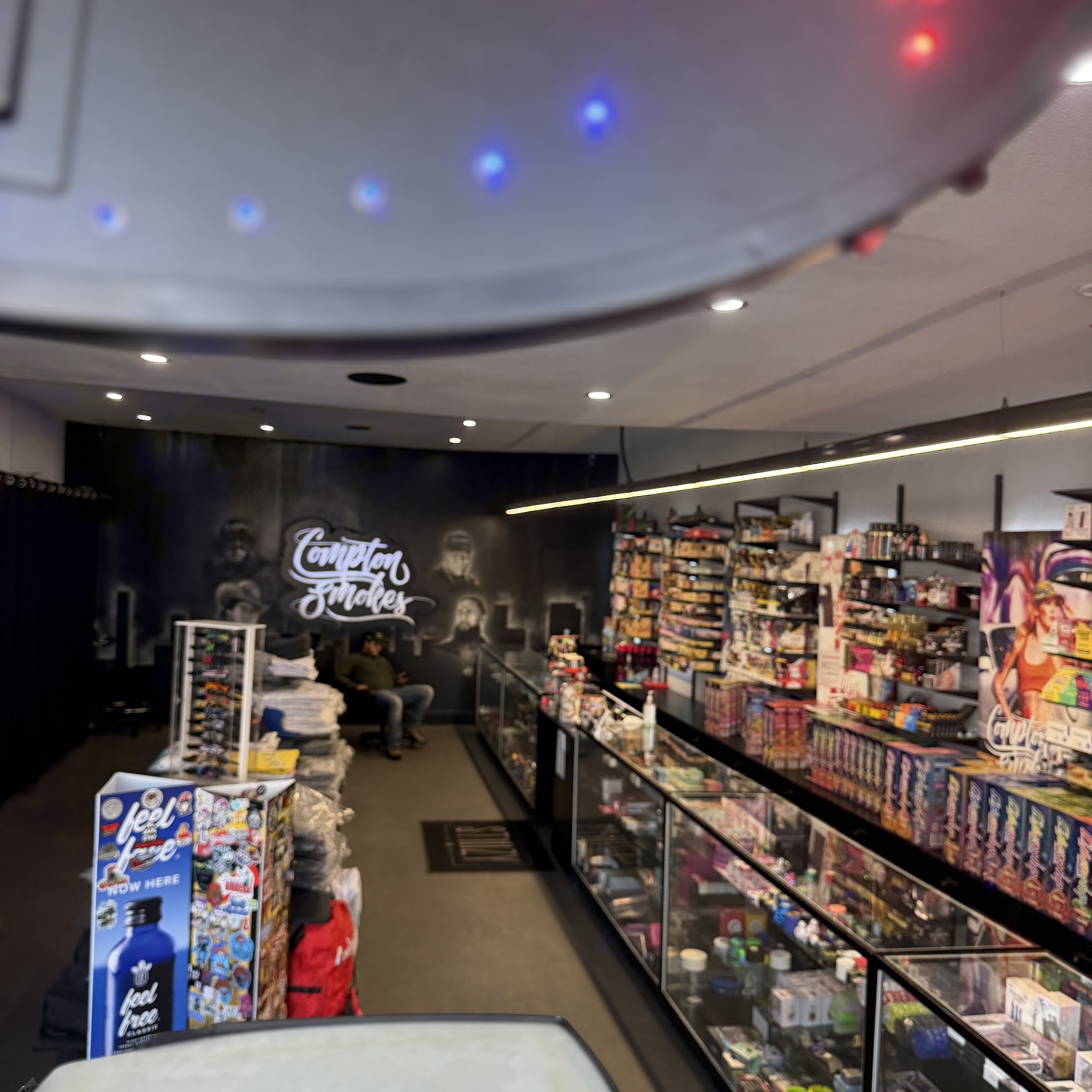 Compton Smokes Compton