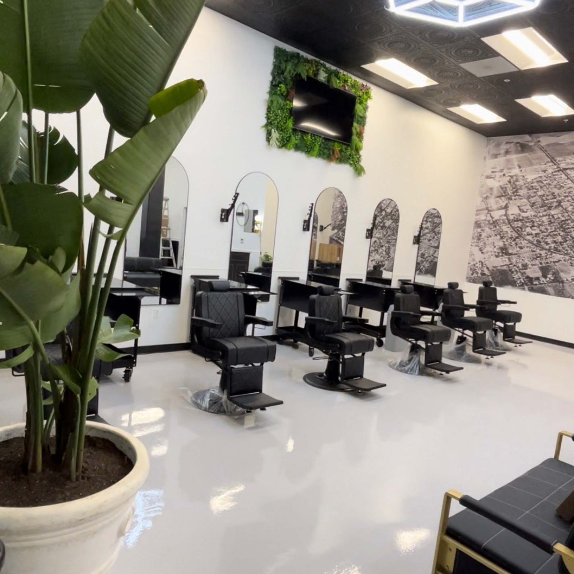 Barbers Canvas 420 N Main St #100, Corona California 92878