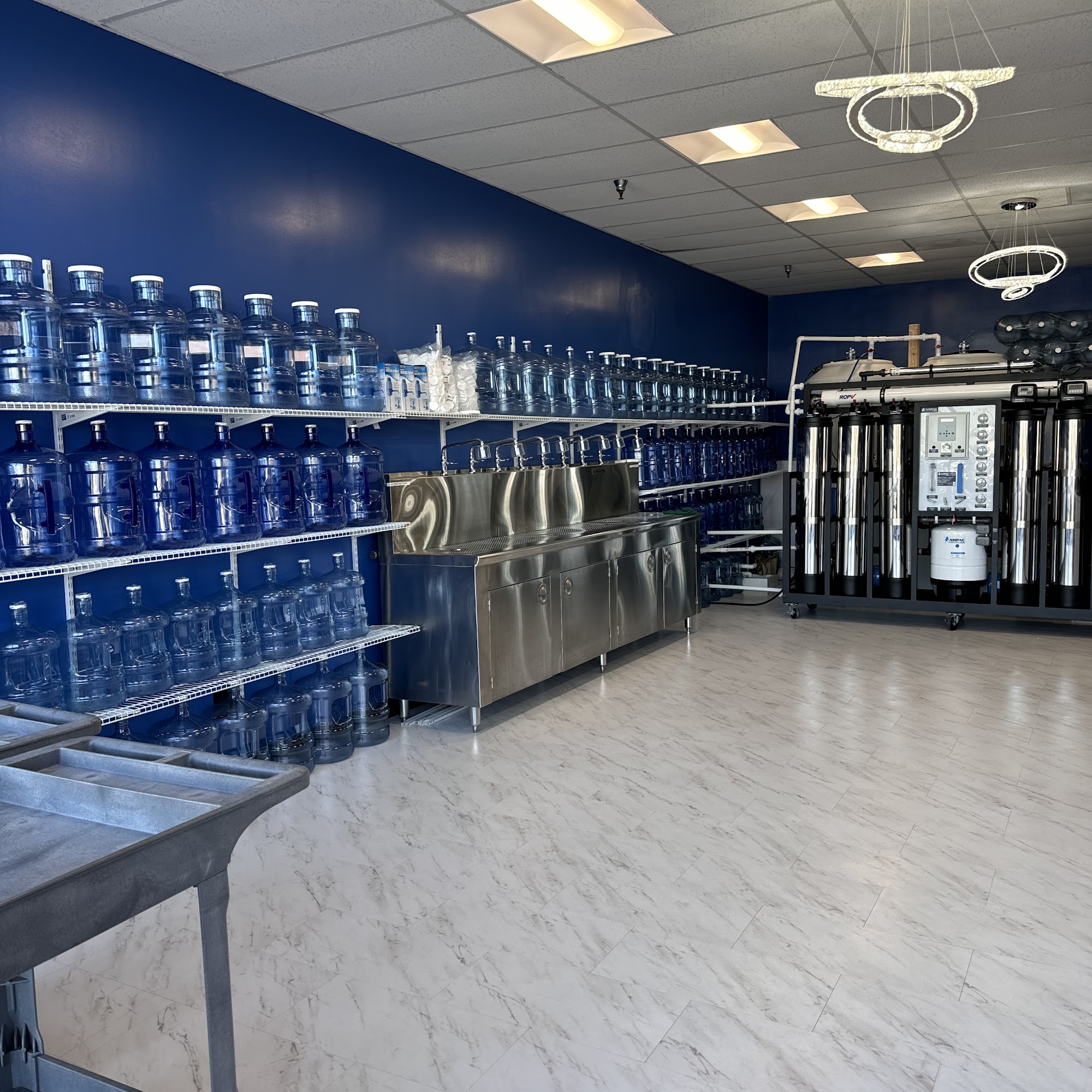 D’s Water & Ice Corona