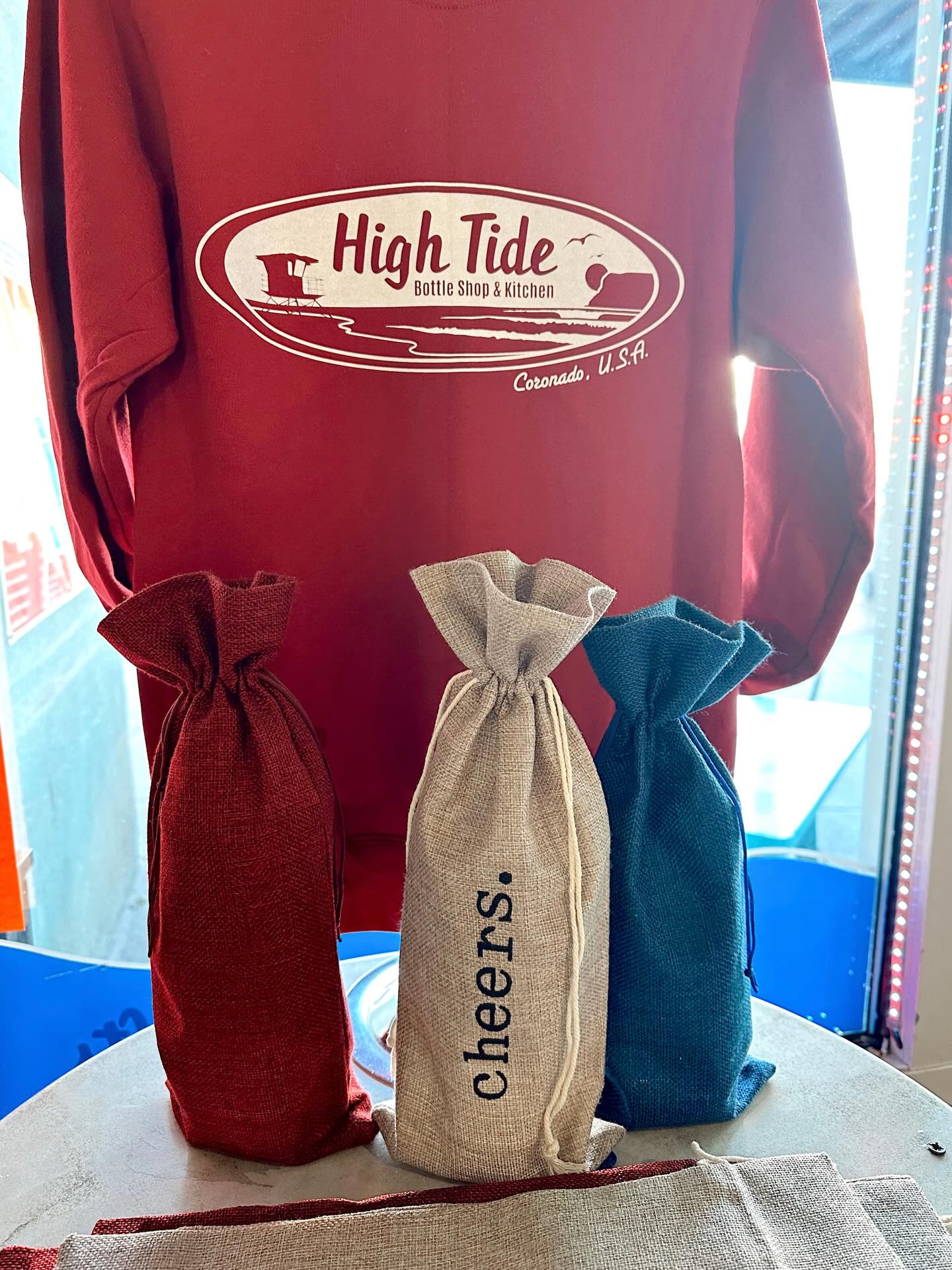 High Tide Bottle Shop & Kitchen Coronado