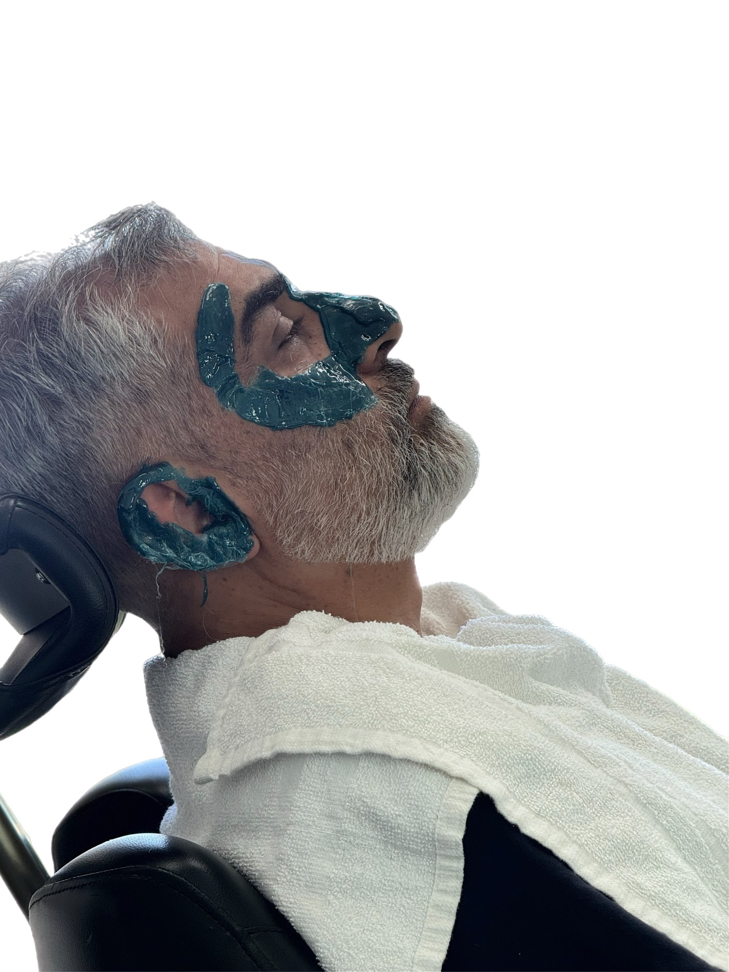 LEO’S RAZOR AND SCISSORS By Mazen Style Barber shop 1835 Newport Blvd a210 Suite 116, Costa Mesa California 92627