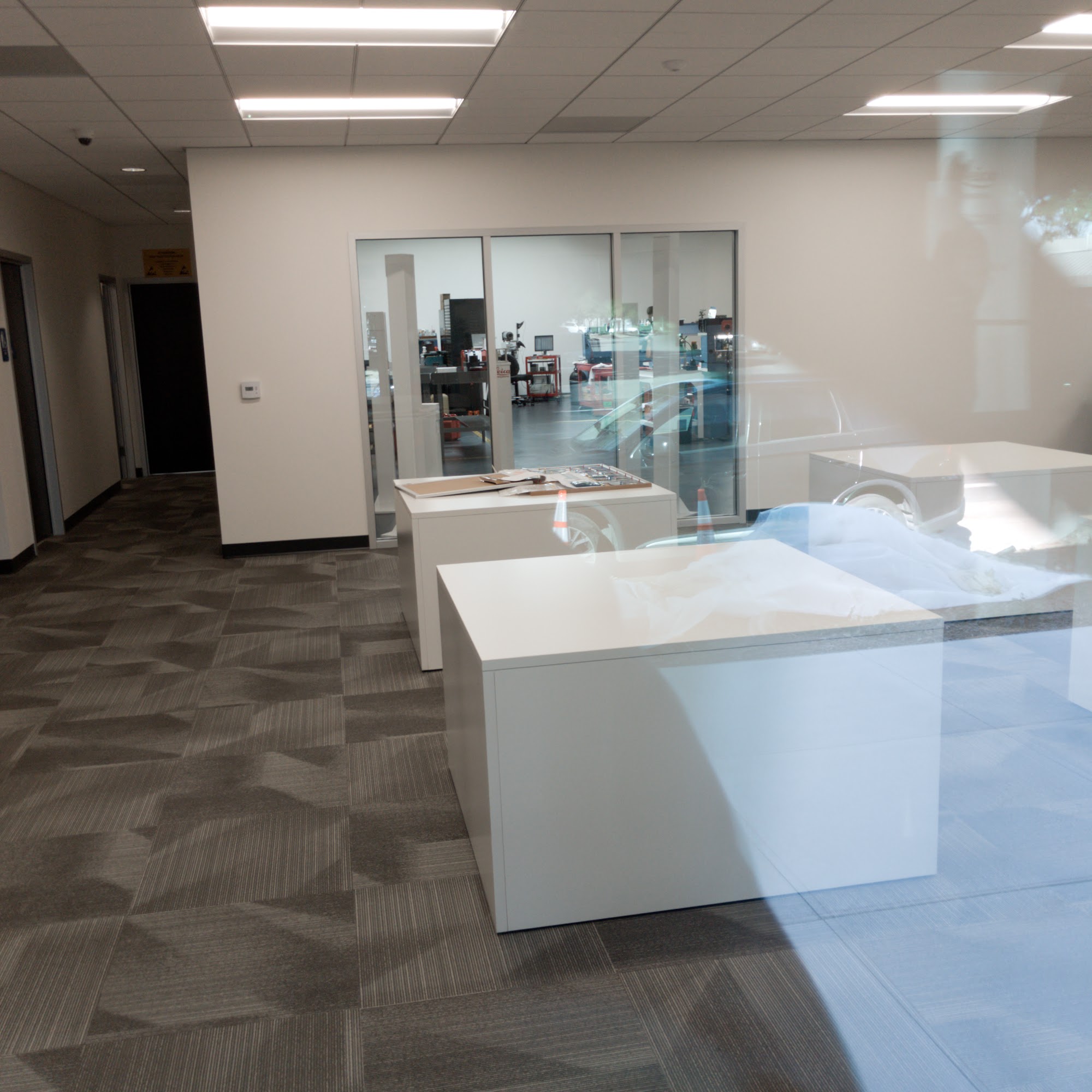 Leica Geosystems Solutions Center Costa Mesa