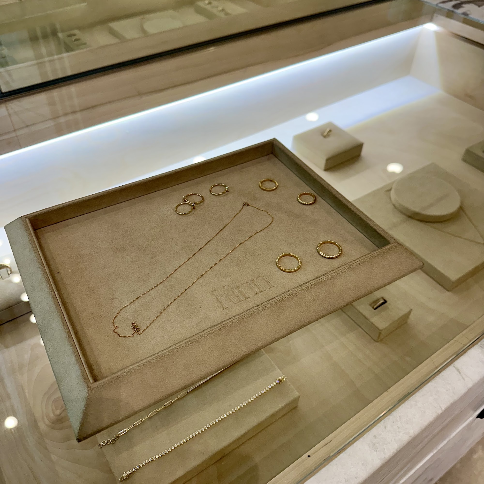 Kinn—Flagship Culver City