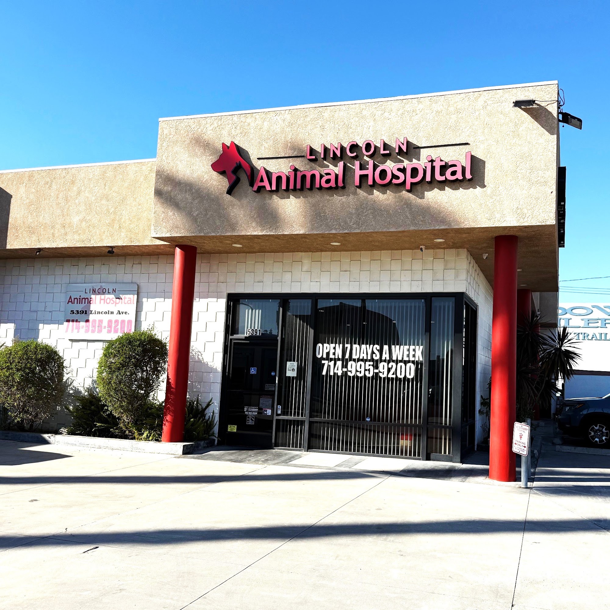 Lincoln Animal Hospital Cypress