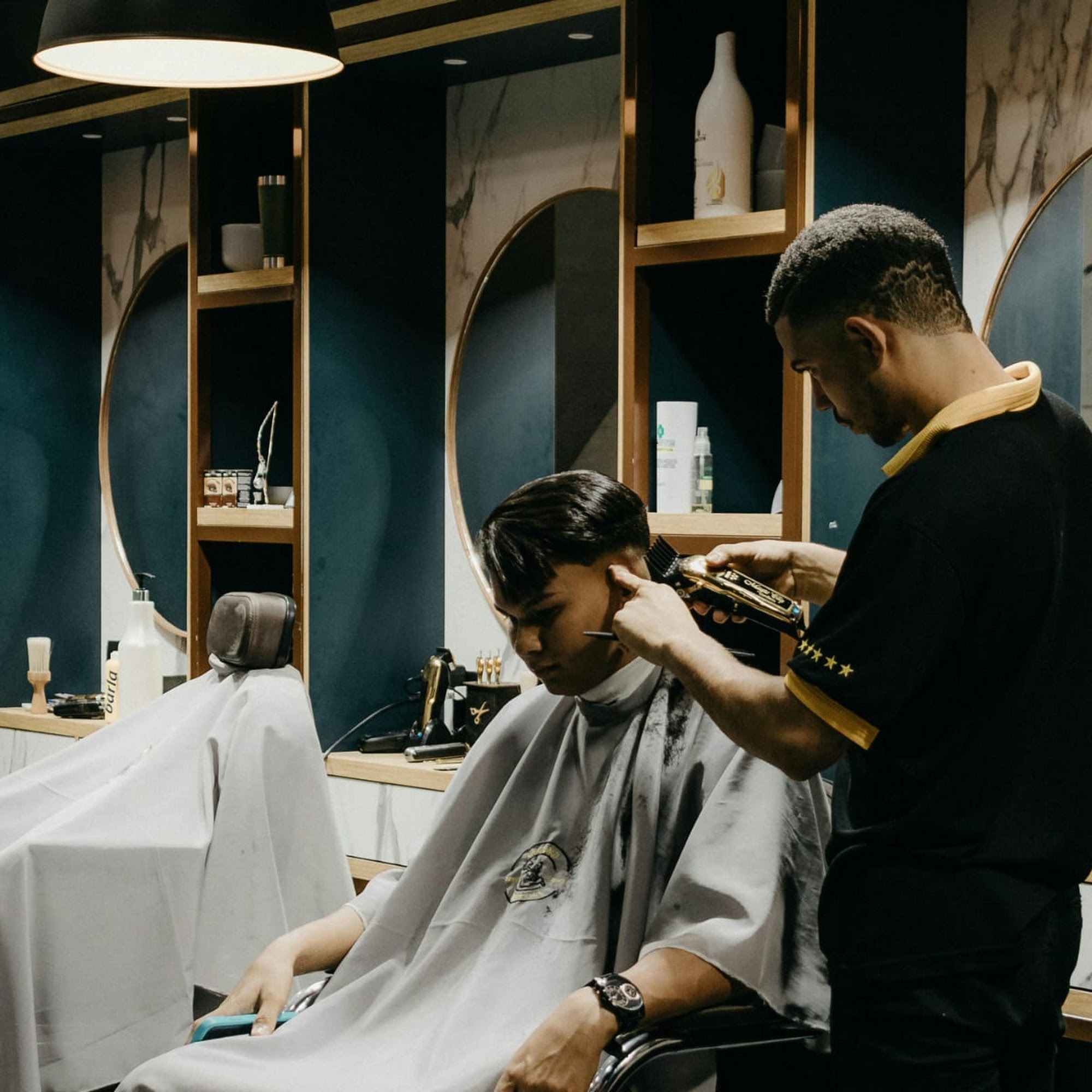 A 2nd Look BarberShop Nail Salon And Spa 6340 Mission St, Daly City California 94014