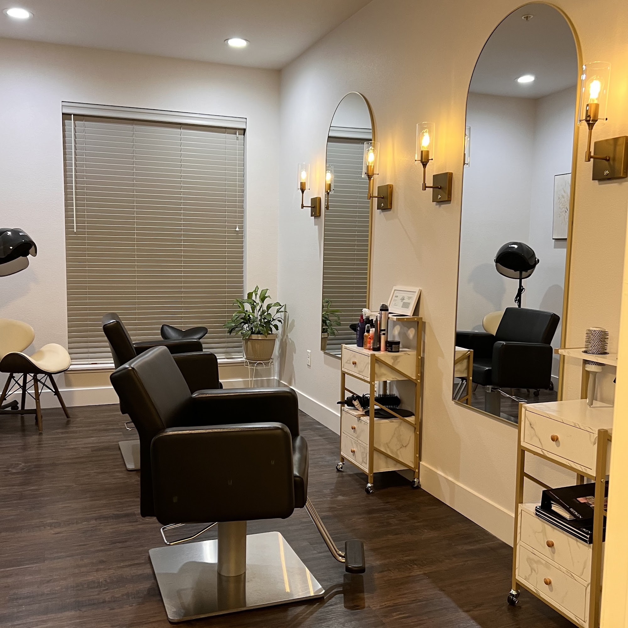 Gloss Hair Salon