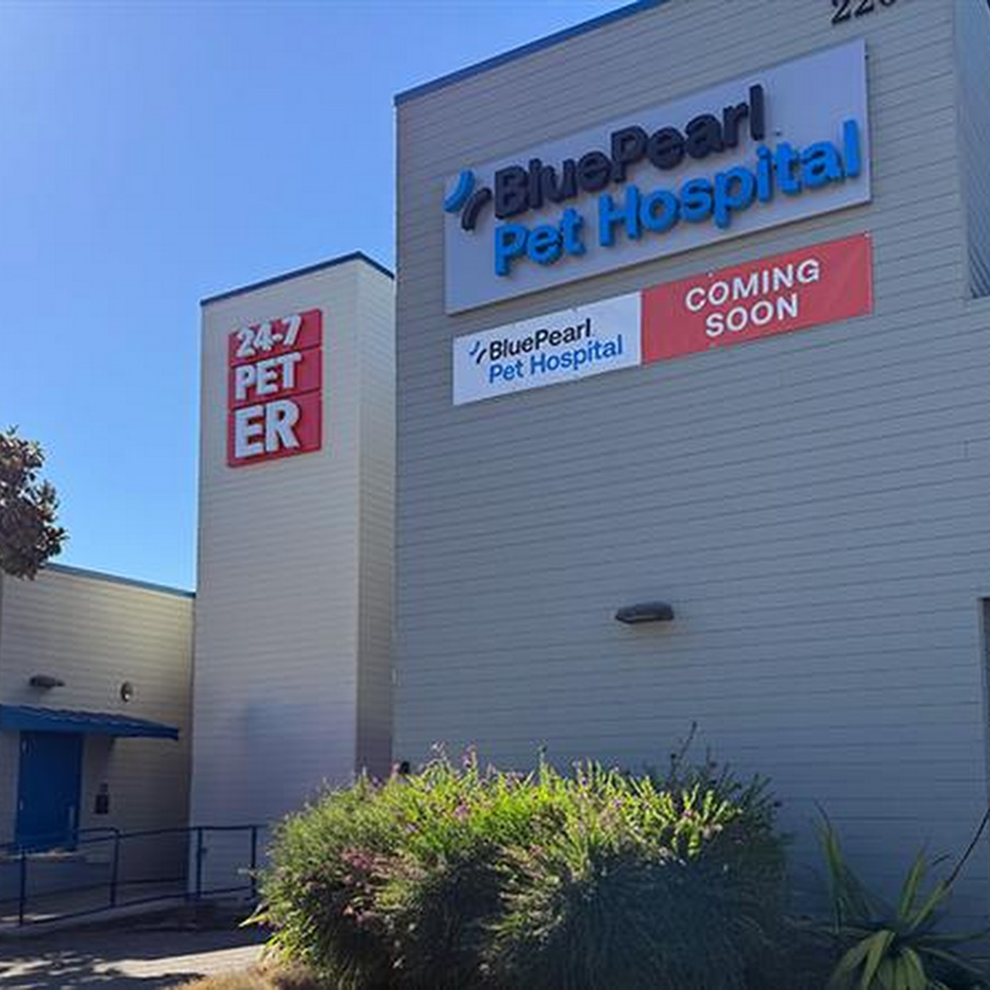 BluePearl Pet Hospital Del Rey Oaks