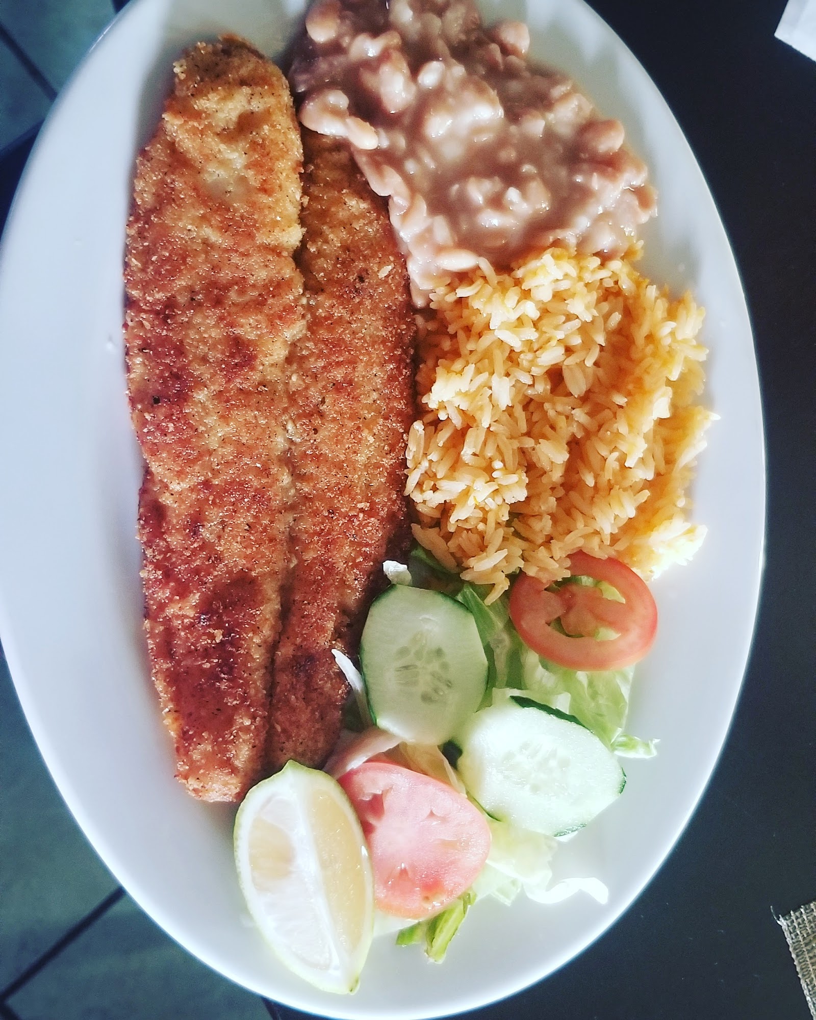 El Burrito Loco y mariscos Dinuba