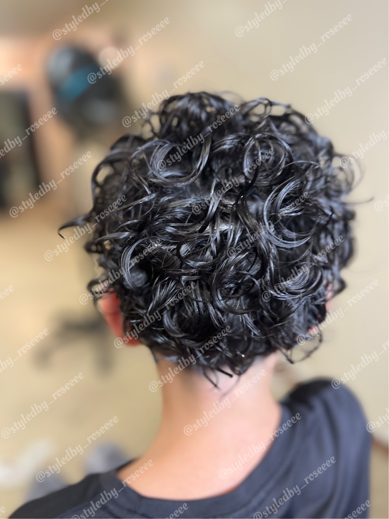 Royal Rose Beauty & Supply Dinuba