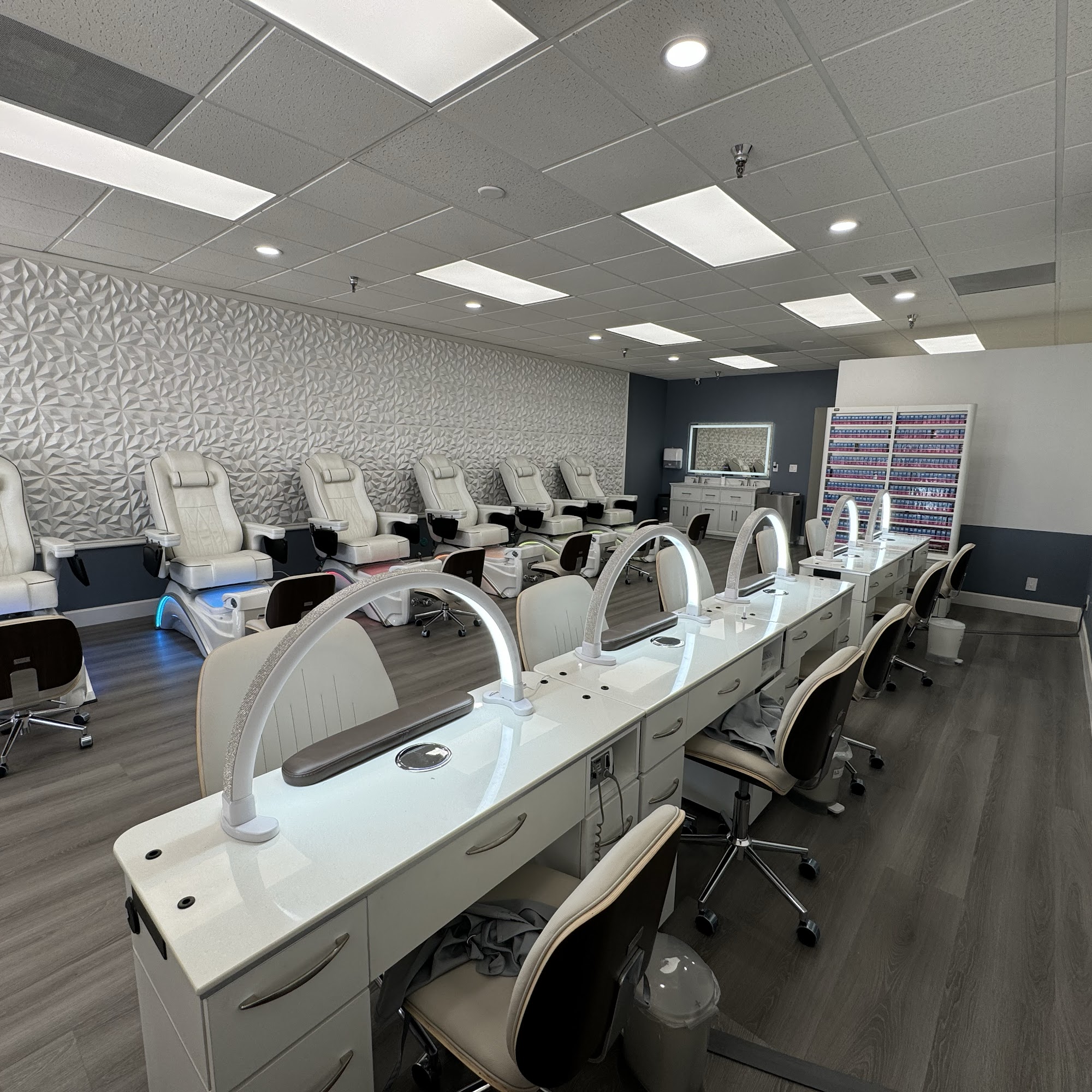 Mia-Nails-Lounge 820 N Alta Ave # G, Dinuba California 93618