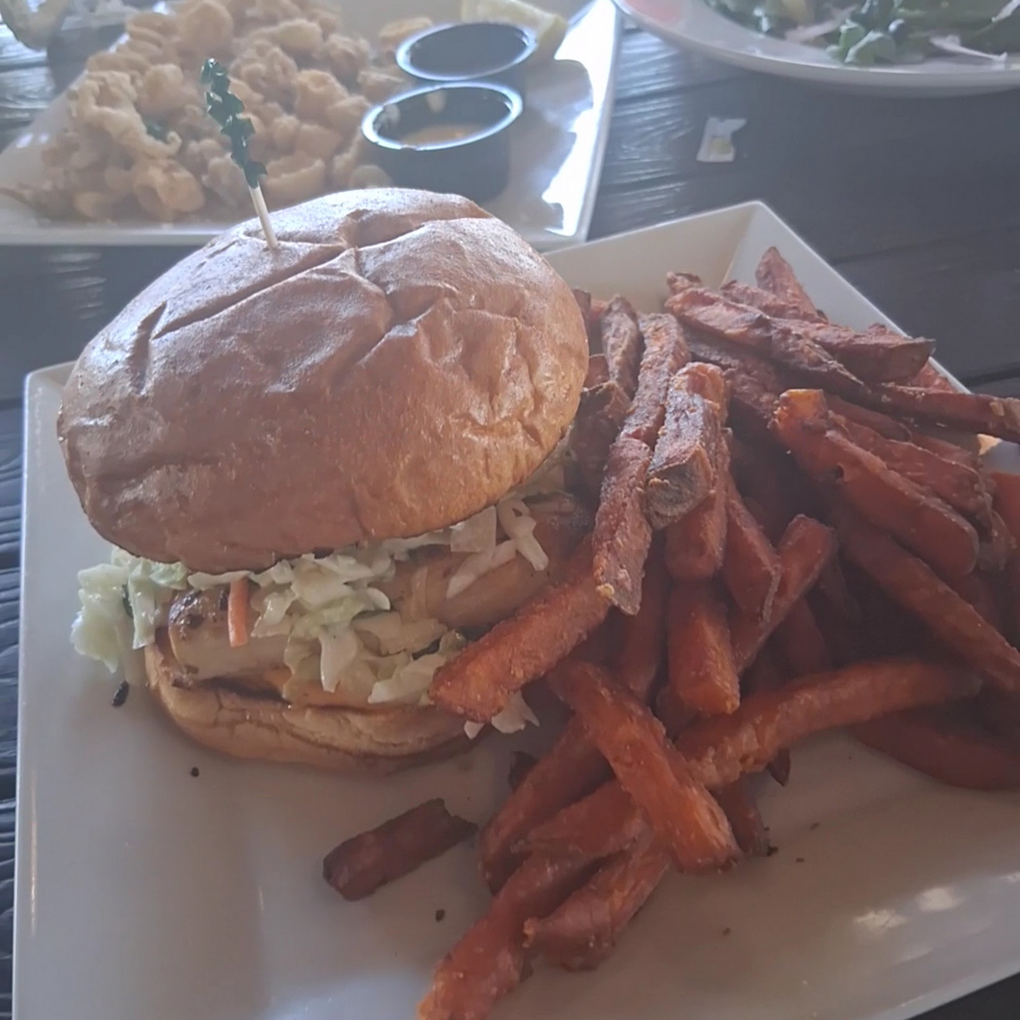 Marina Bar and Grill Discovery Bay