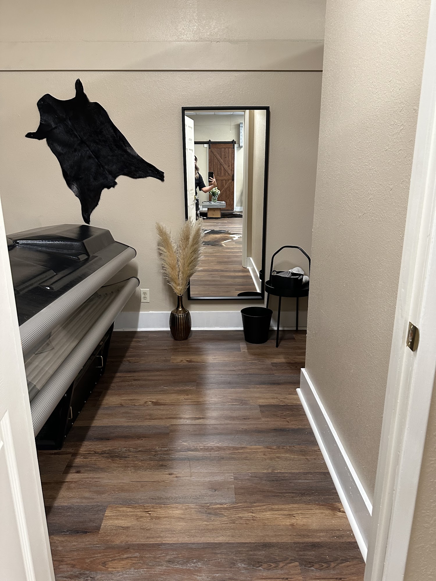 the farmer’s tan 120 W B St, Dixon California 95620