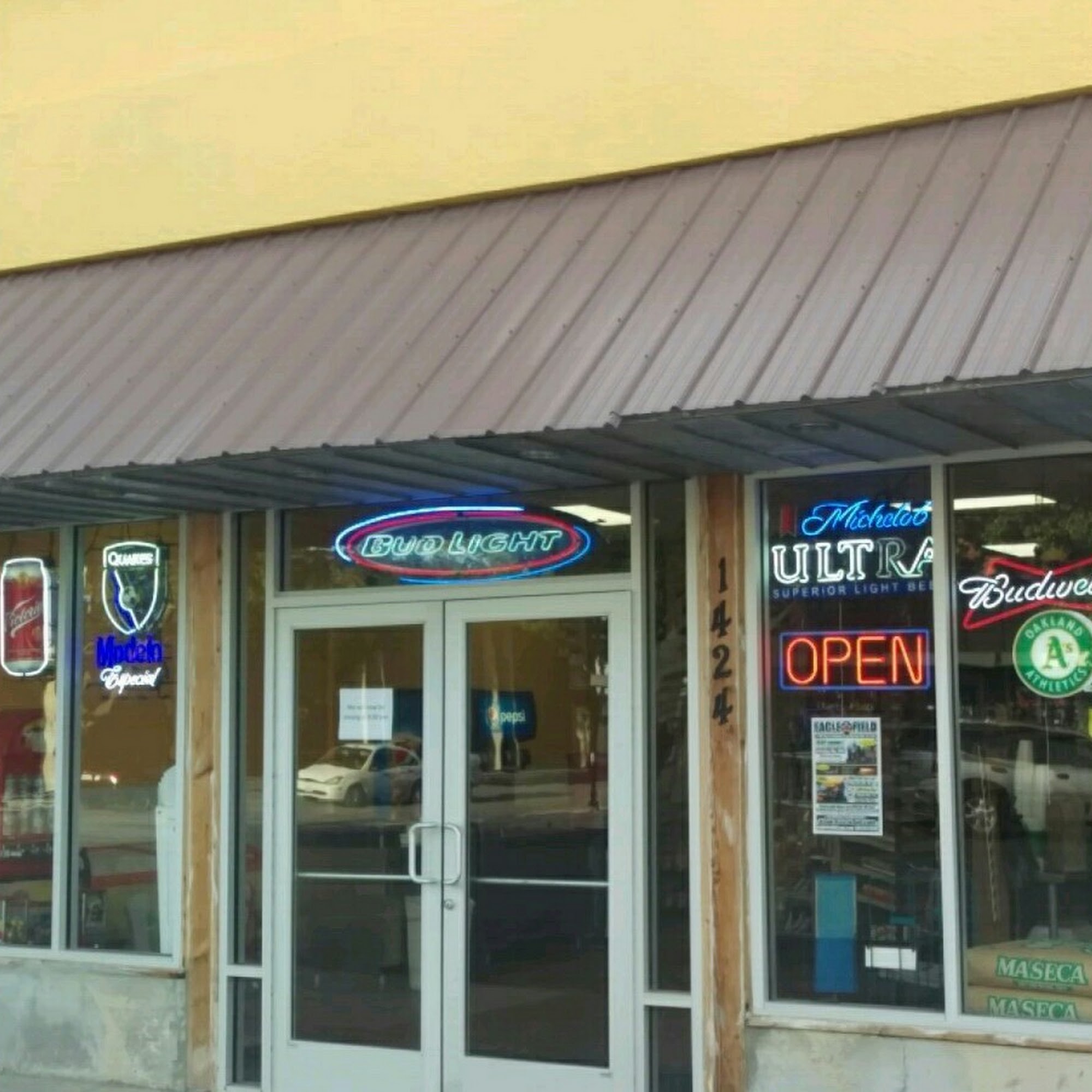 Leo's Deli Mart 1424 Center Ave, Dos Palos