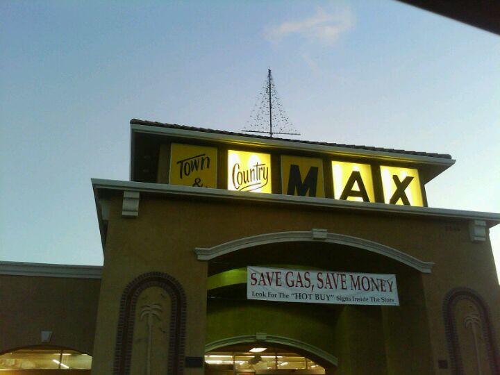 Town & Country Market Dos Palos