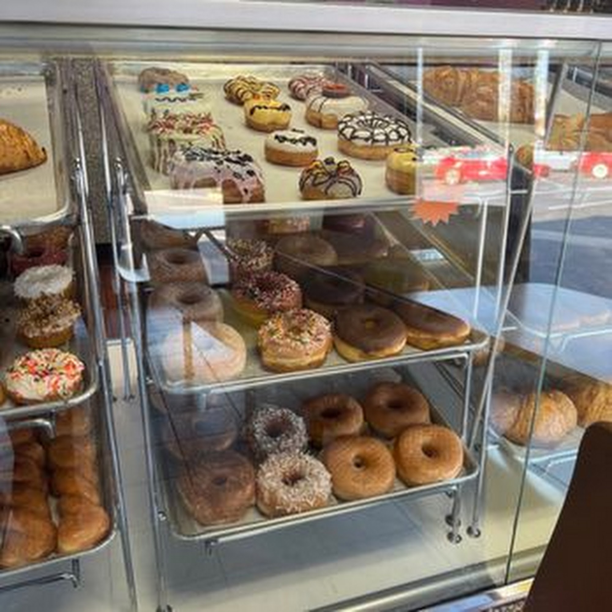 Mimi's Donuts Downey