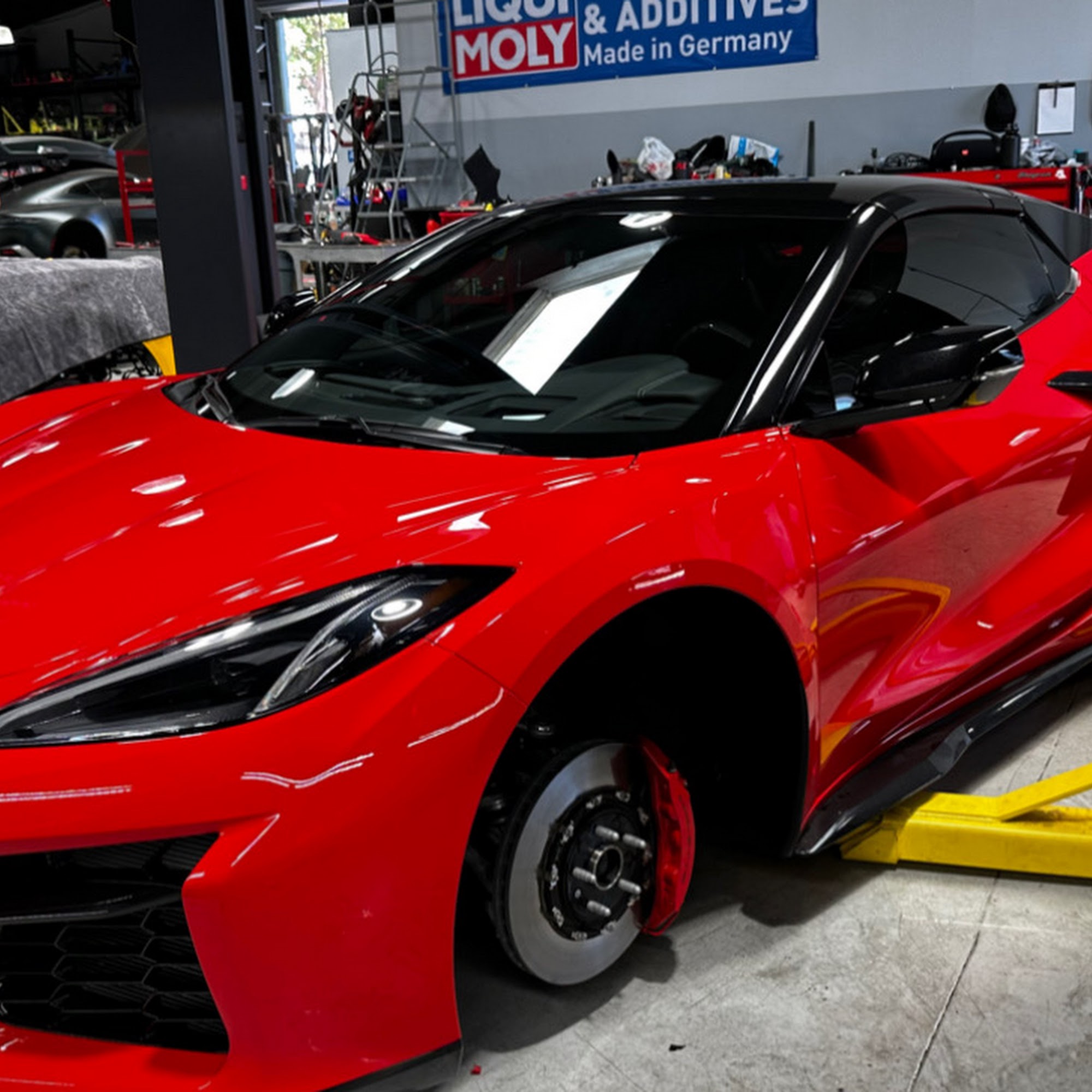 presidential tints - mobile 6535 Caxton St, Eastvale California 91752