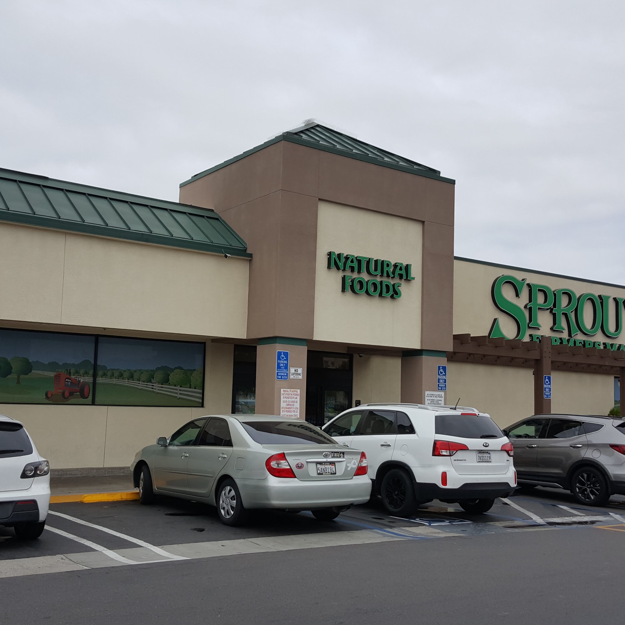 El Cajon Town & Country