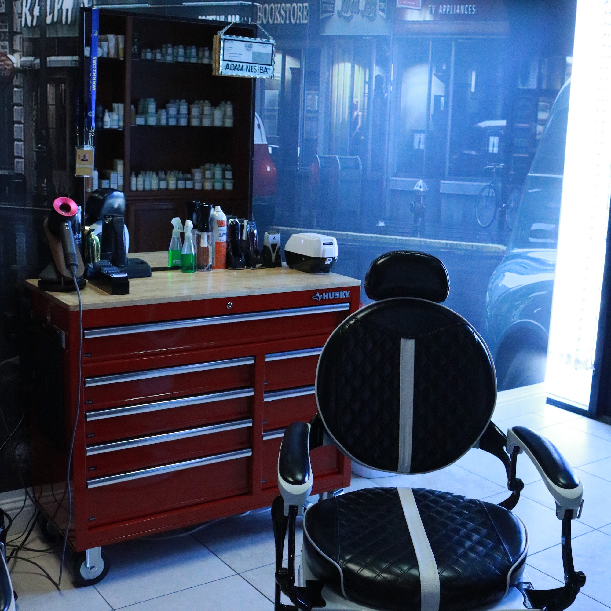Happy Hooligan Barber 3905 Park Dr #100, El Dorado Hills California 95762