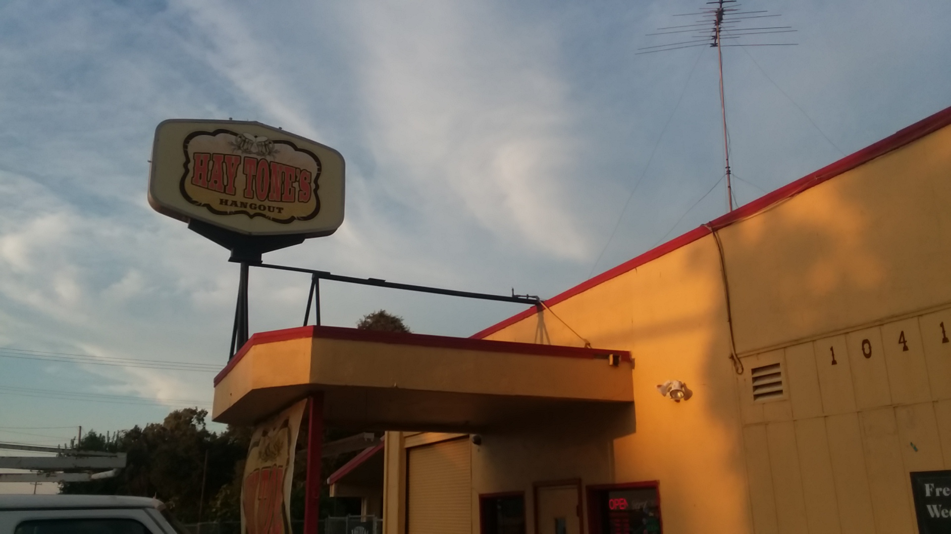 Hay Tone's Hangout Elk Grove