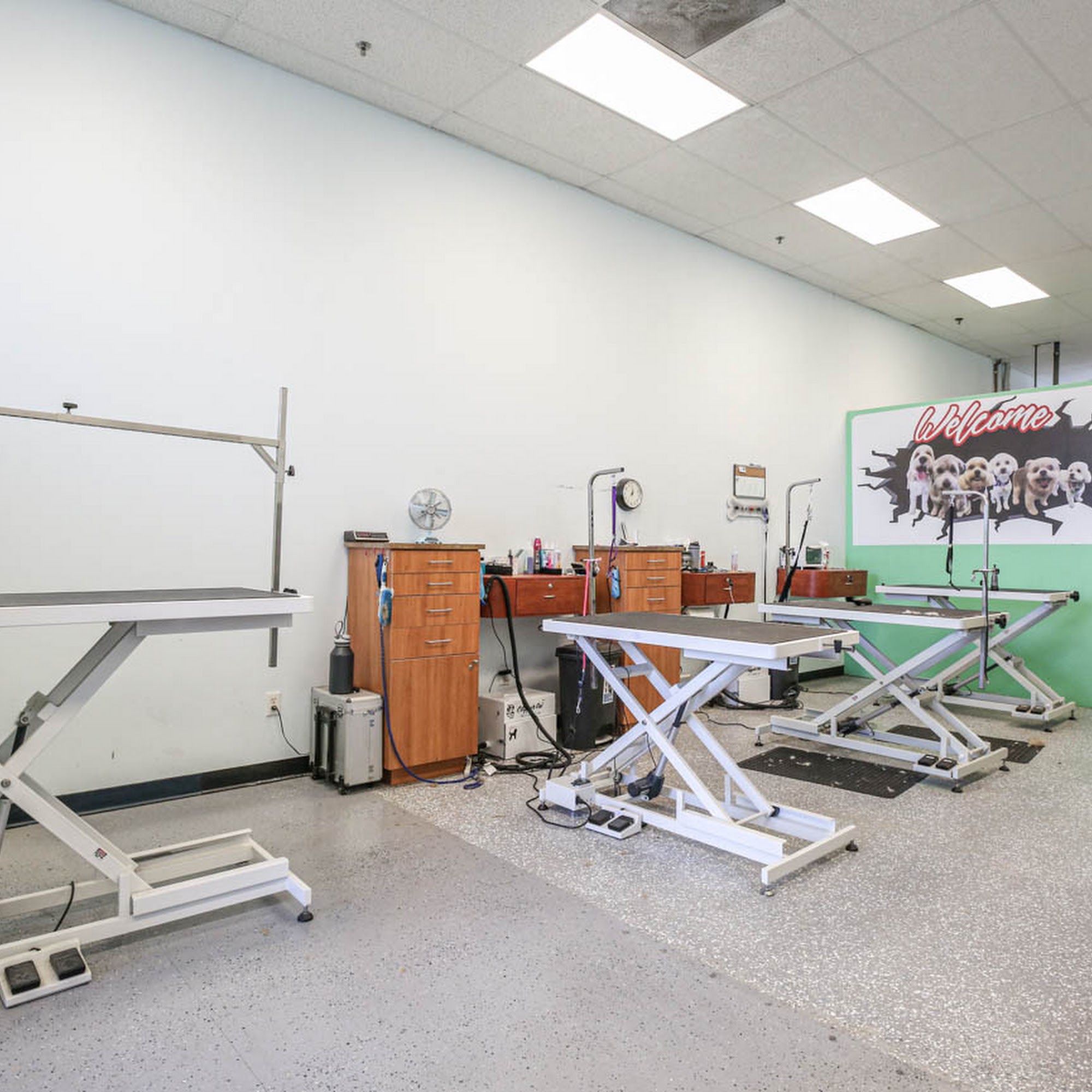 Pet's Place Salon Elk Grove