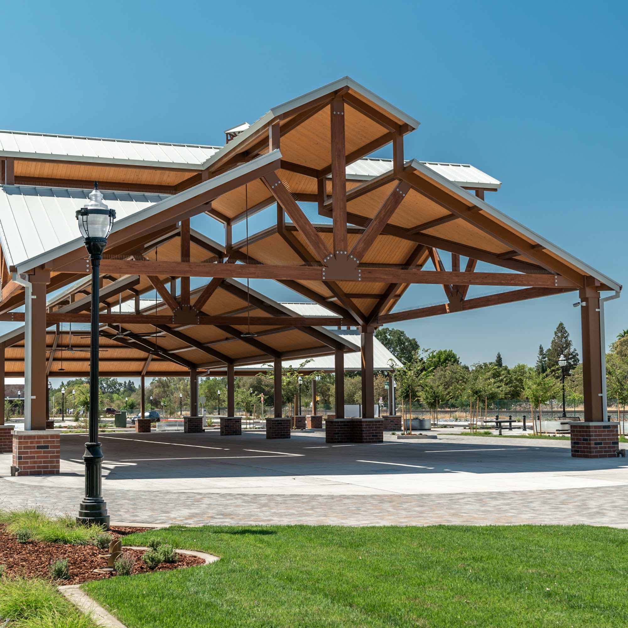 Old Town Plaza Elk Grove