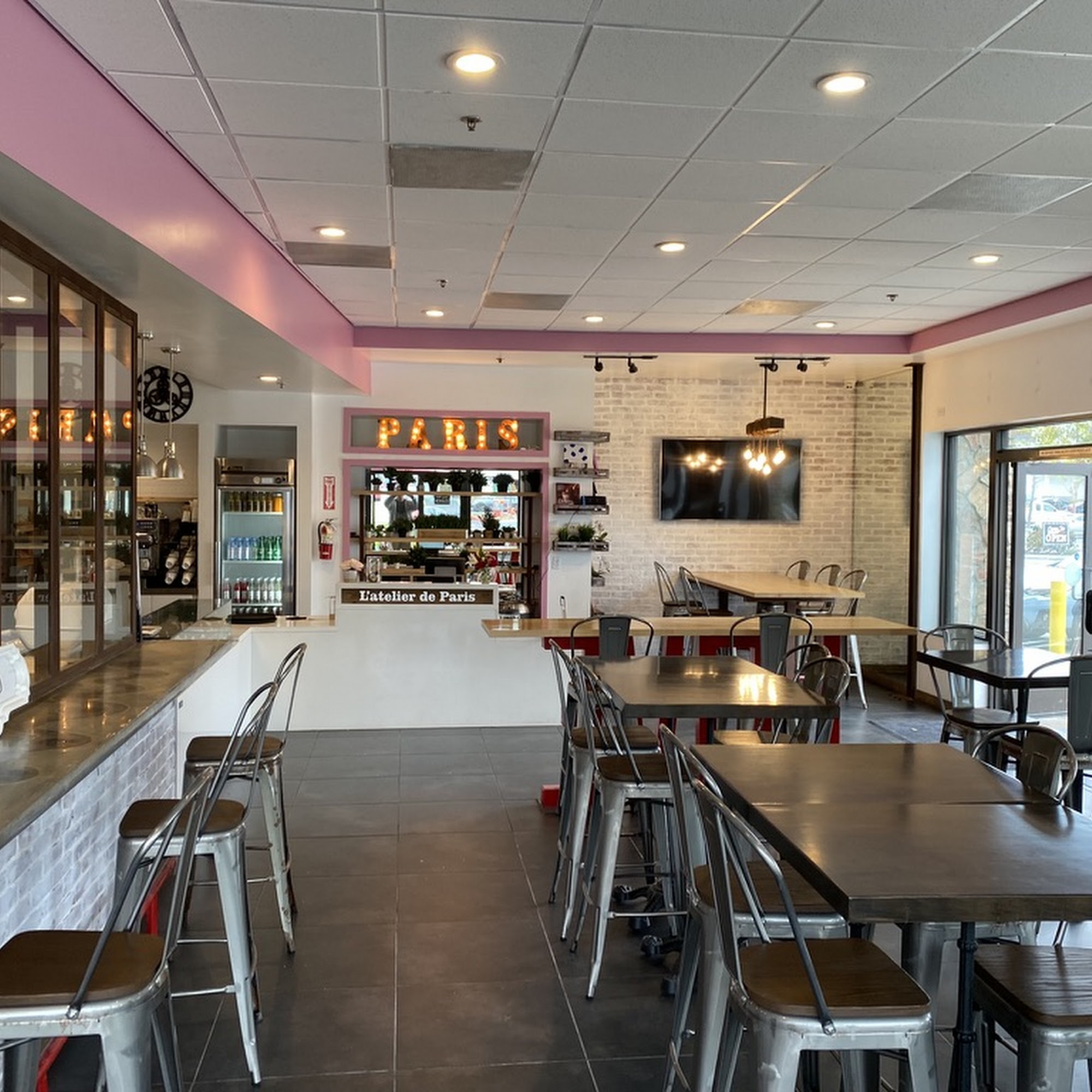 Versailles Cafe & Pastries Encinitas