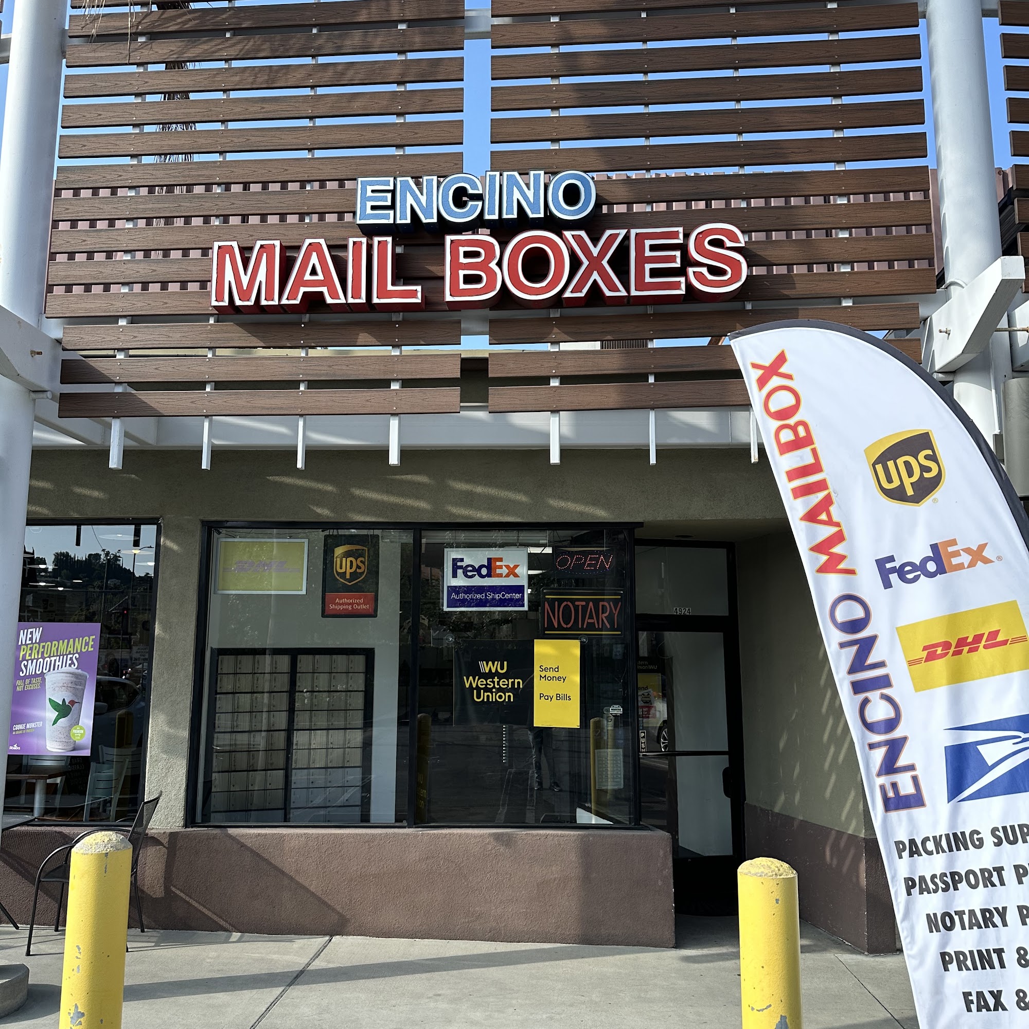 UPS Authorized Shipping Outlet