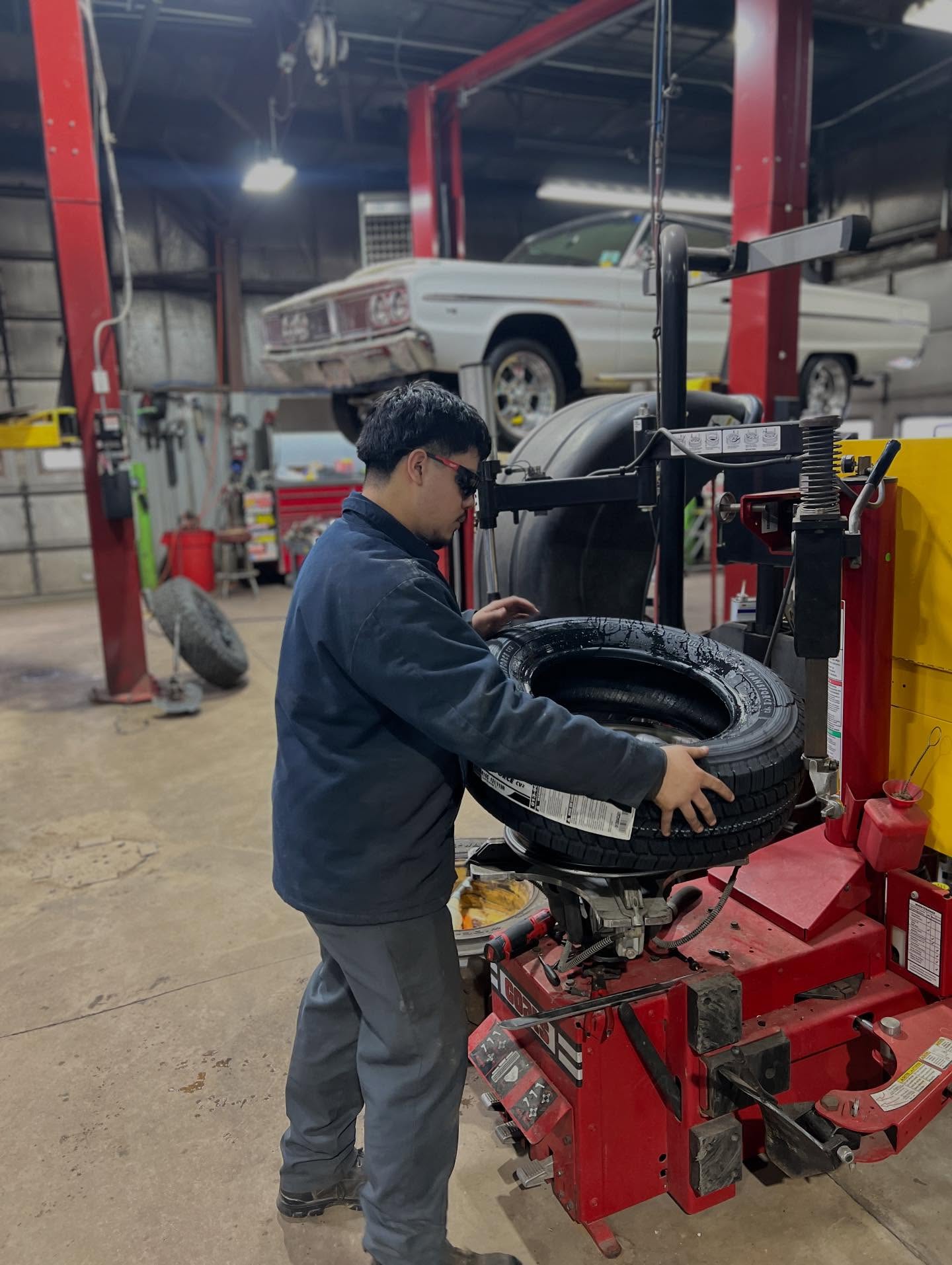 Roger's Auto Mobile Service 18758 Sutliff Rd, Escalon California 95320