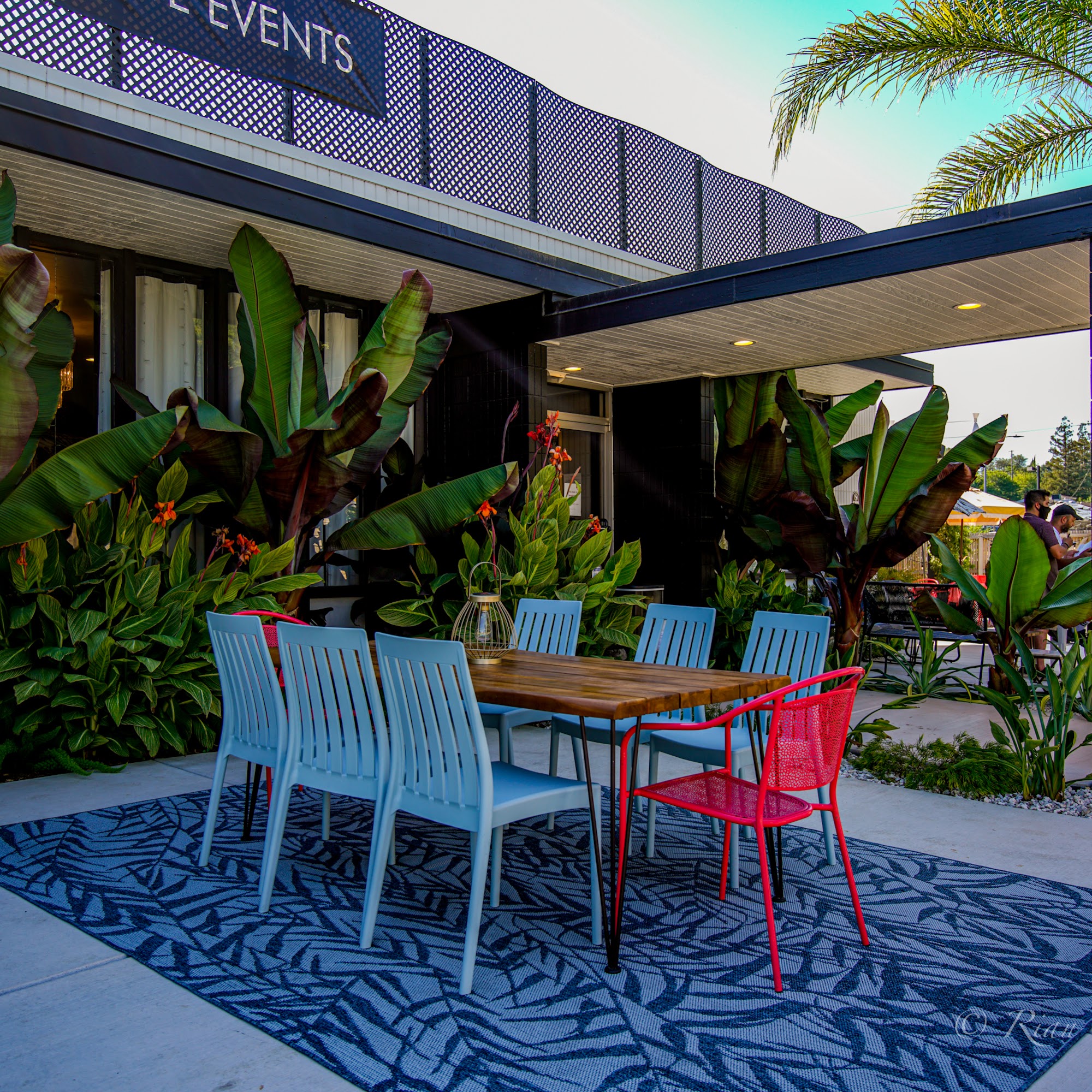 Shangri-la Fair Oaks Fair Oaks