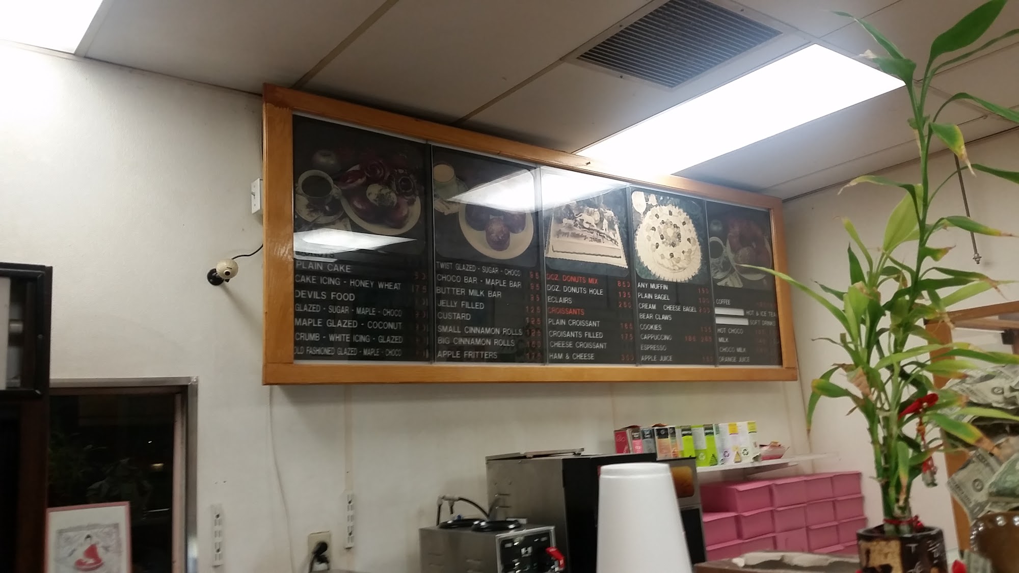 Anne's Donuts Menu