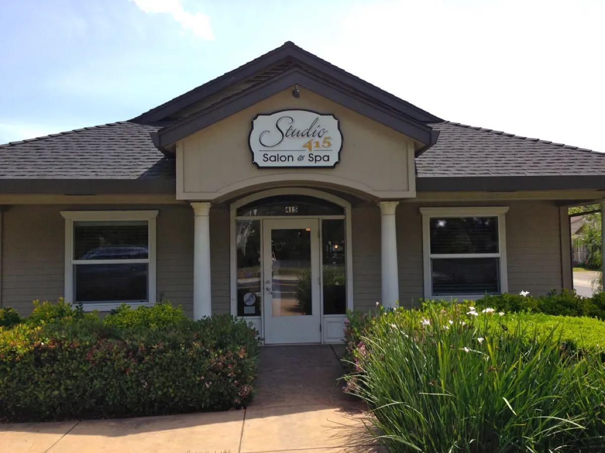 Massage by Jessica Mort at Studio 415