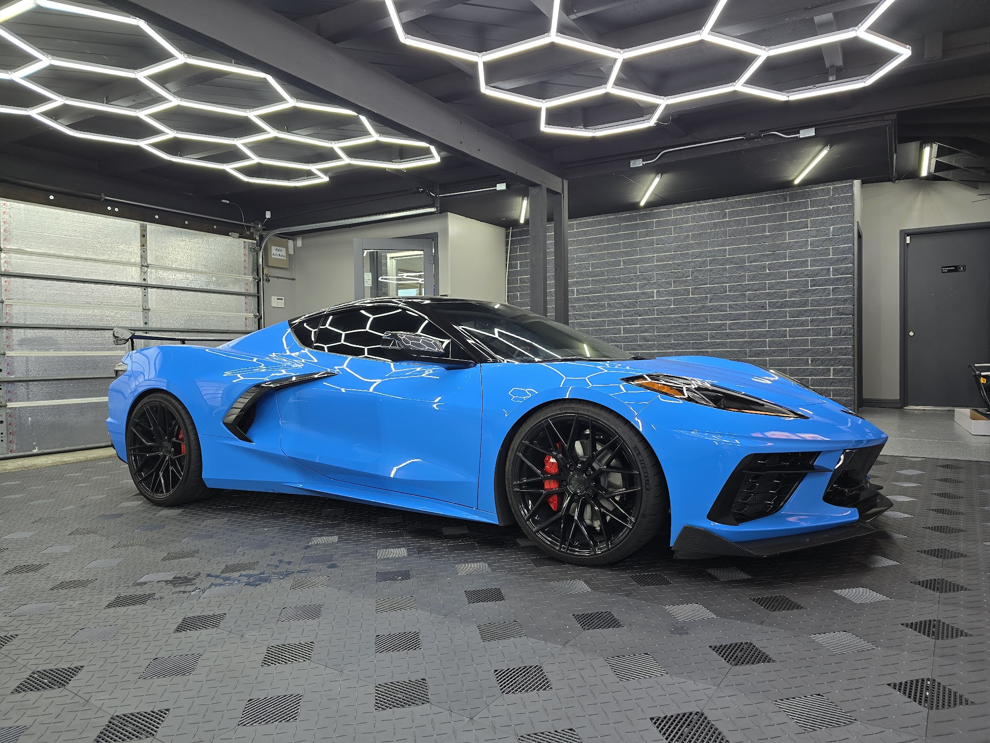 Tint-N-Out 7530 Folsom-Auburn Rd, Folsom California 95630