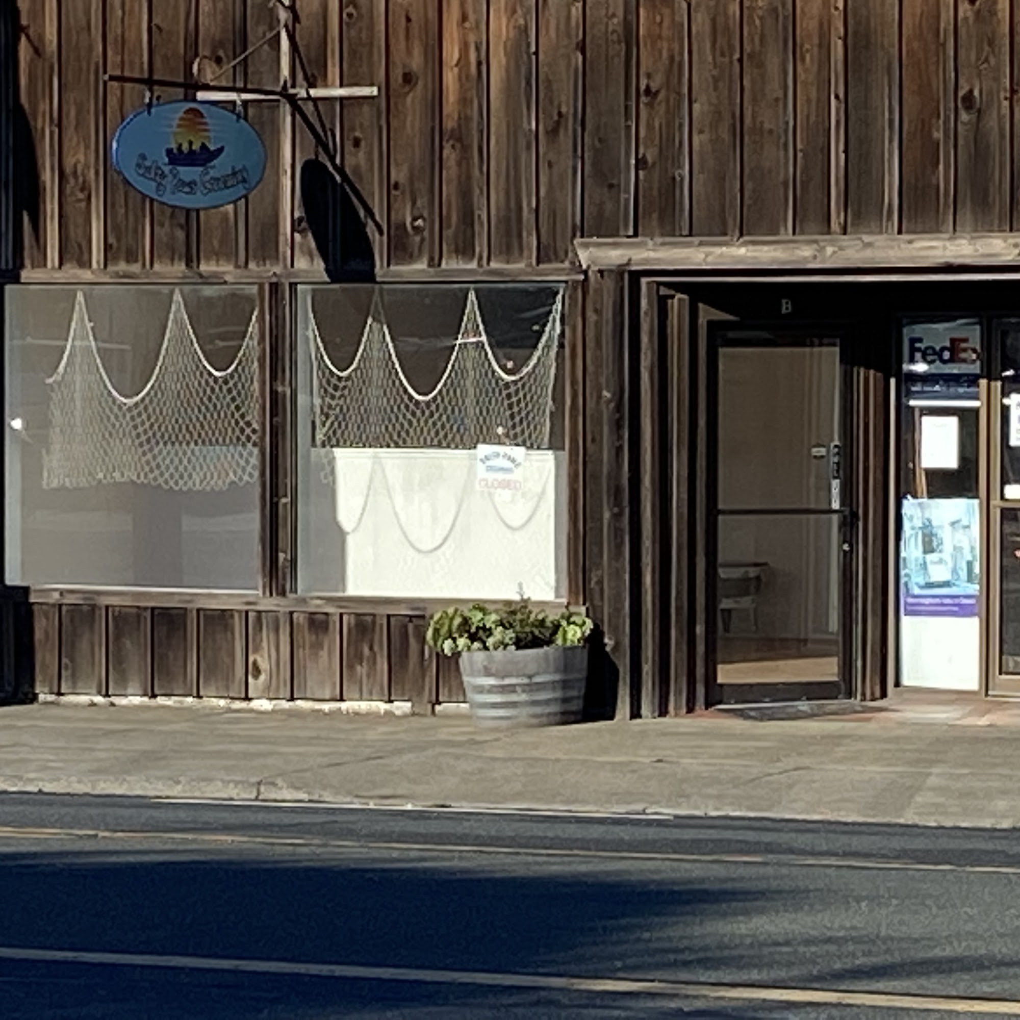 Salty Paws Grooming Fort Bragg