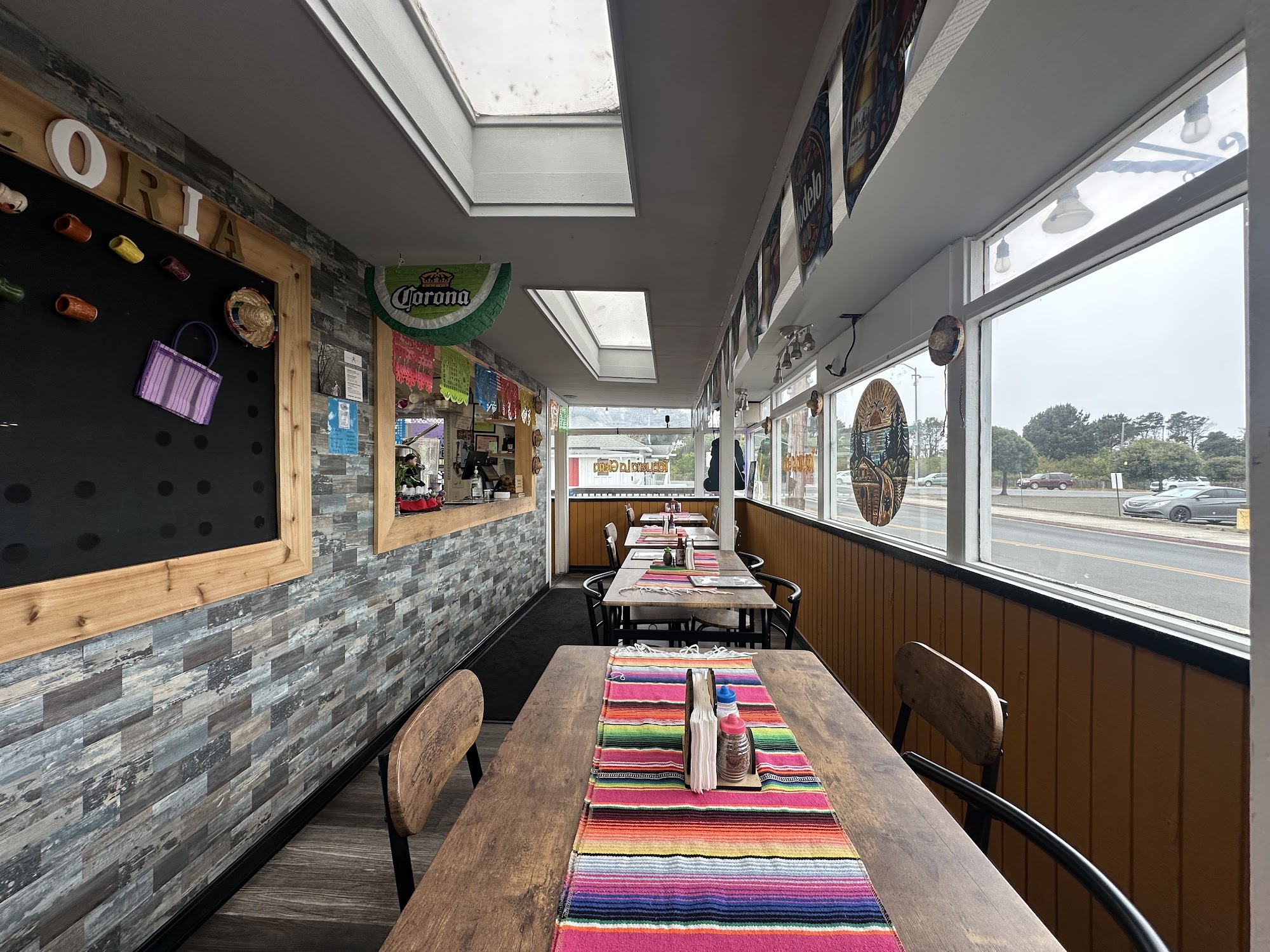 Taqueria La Gloria 500 S Main St Suite B, Fort Bragg, CA 95437