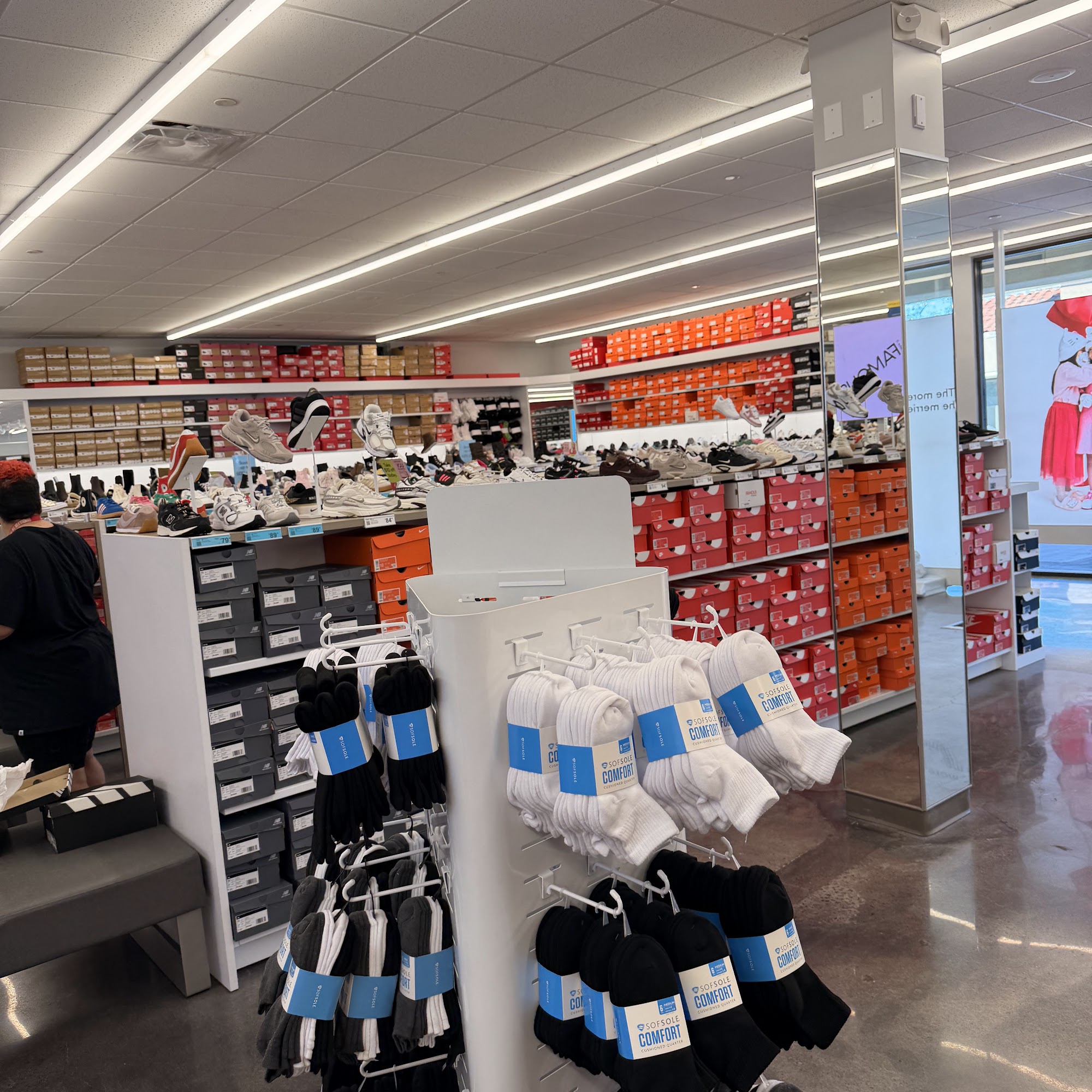 Famous Footwear Fountain Valley