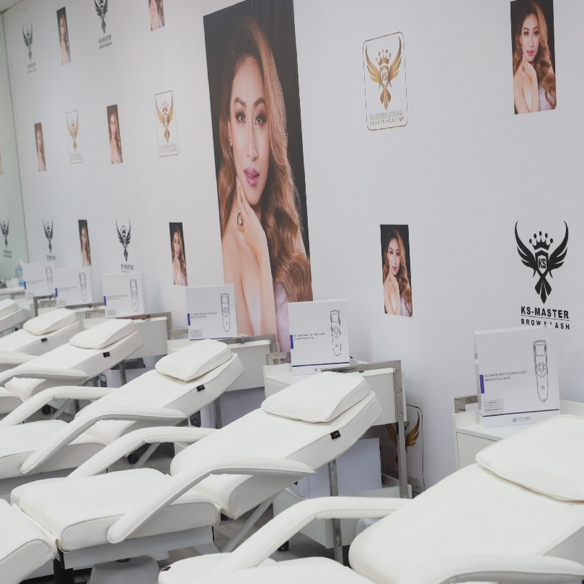 KS MASTER BROW & LASH 18601 Brookhurst St, Fountain Valley California 92708