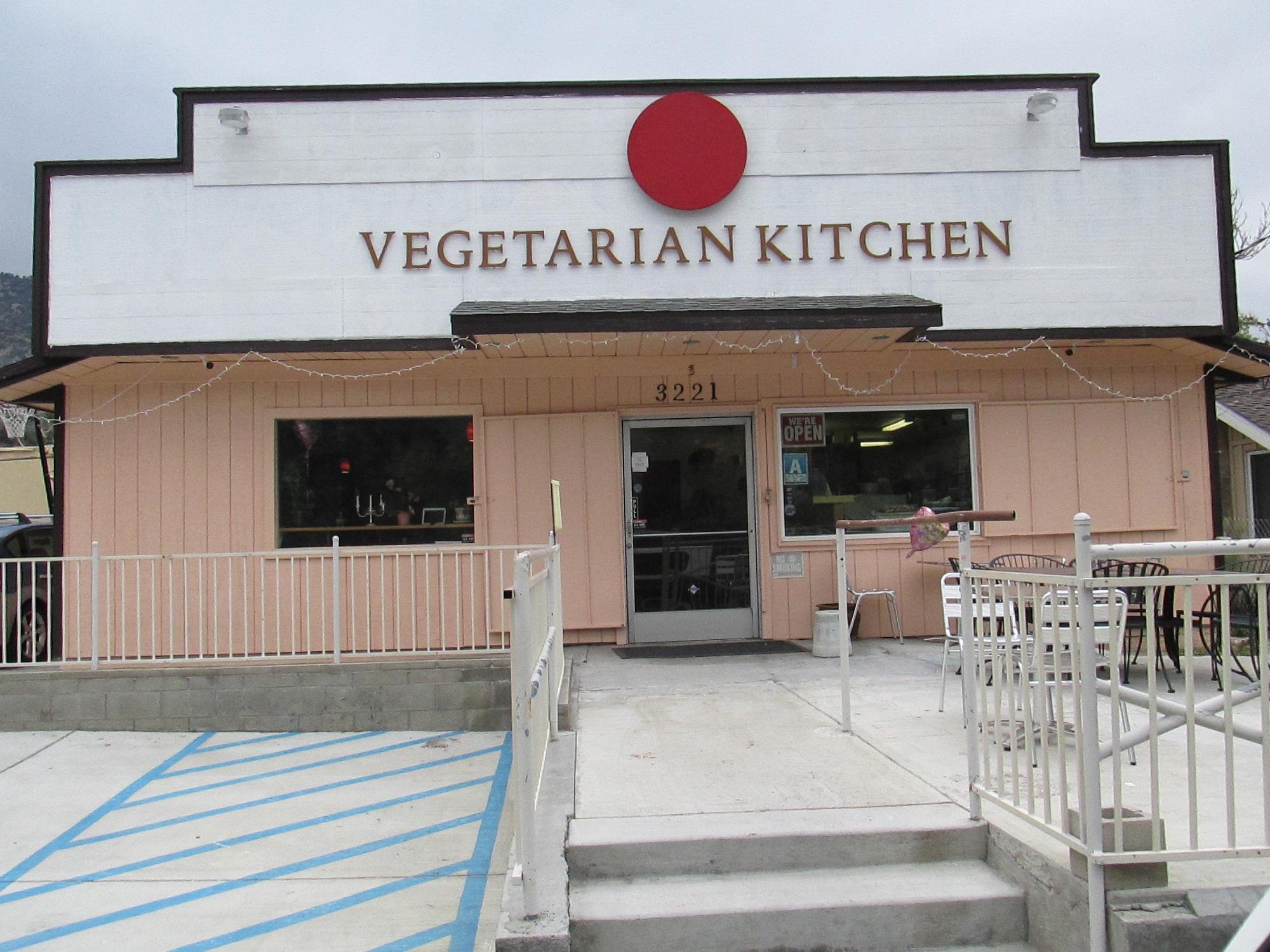 The Red Dot Vegetarian kitchen Frazier Park