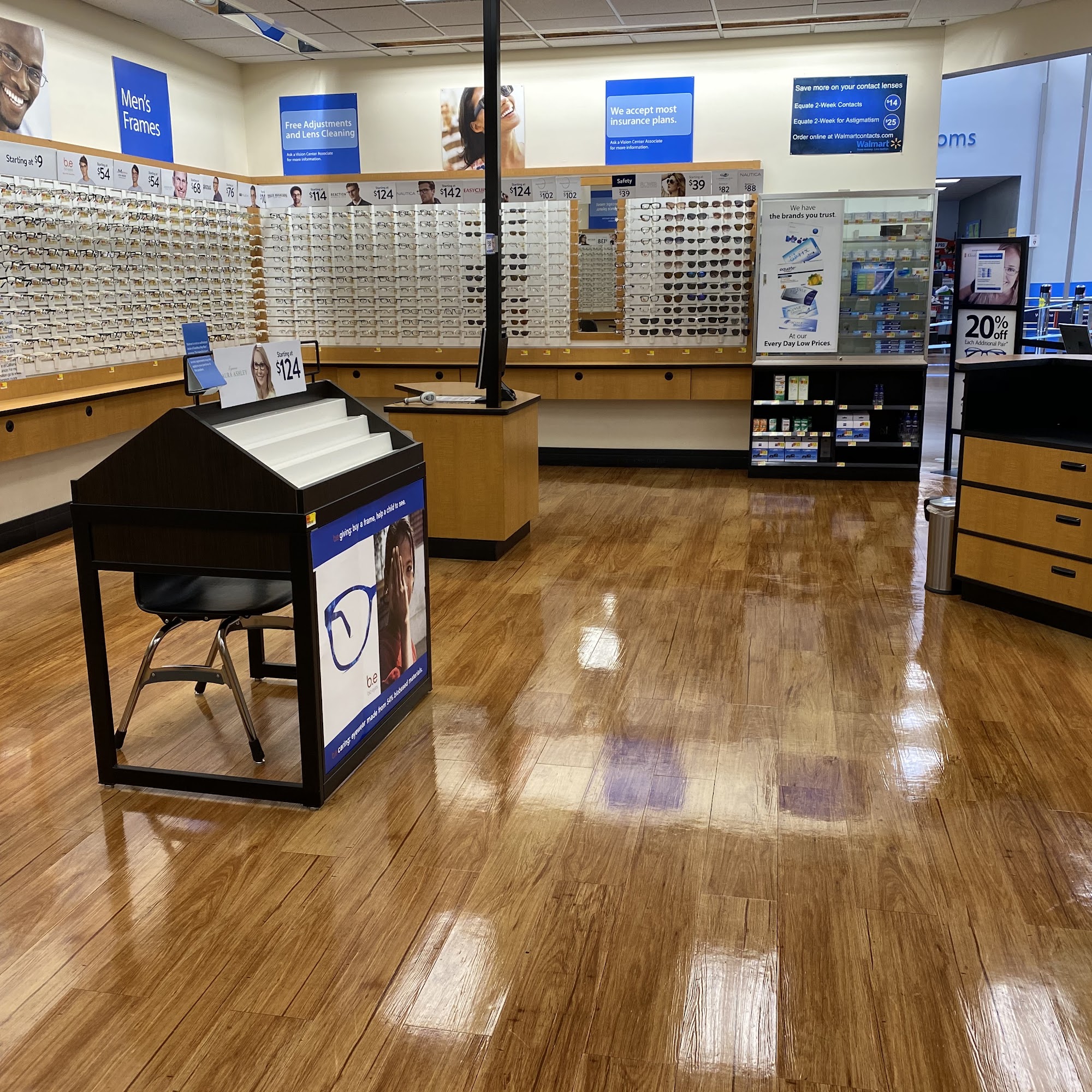 Walmart Vision & Glasses 44009 Osgood Rd, Fremont California 94539