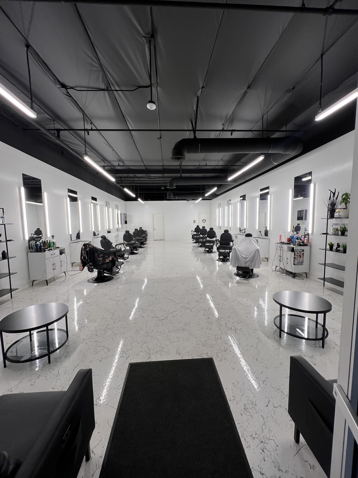 Vogue Barbershop 4045 W Figarden Dr Ste 102, Fresno California 93722