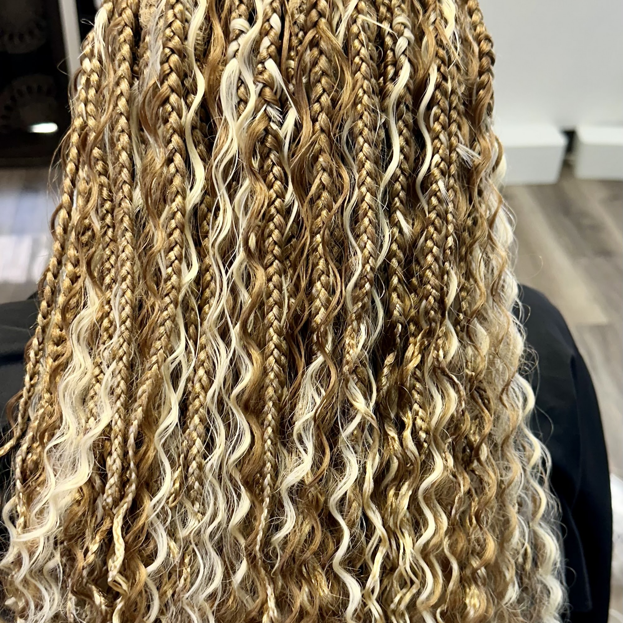 FAFA PROFESSIONAL HAIR BRAIDING ?