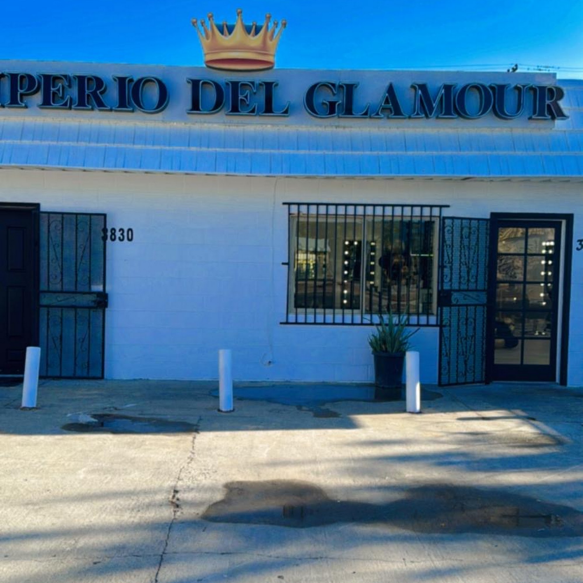 Imperio Del Glamour LLC 3828 E Belmont Ave, Fresno California 93702