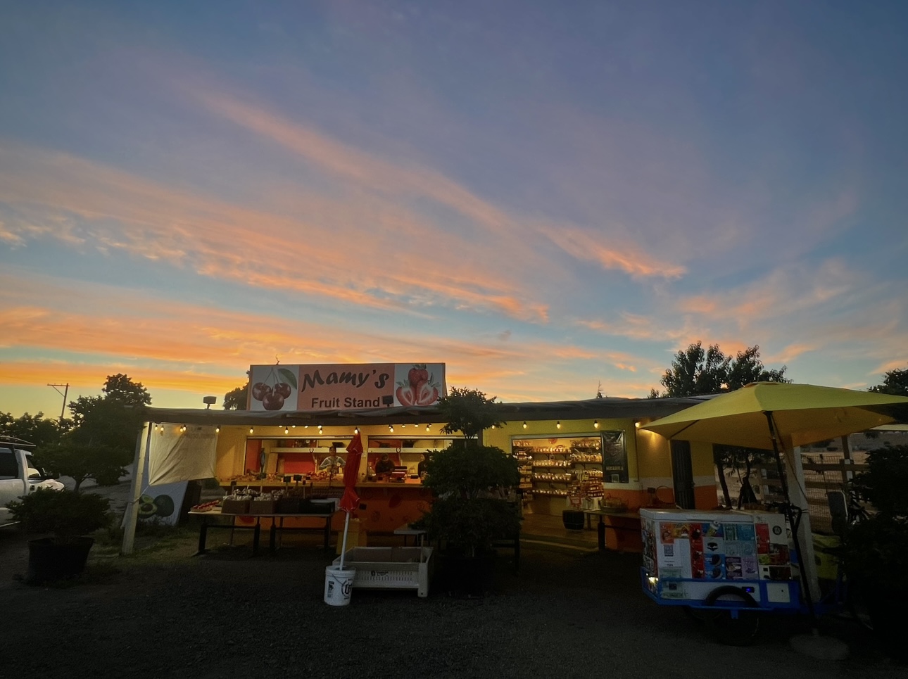 Mamy's Fruit Stand Menu
