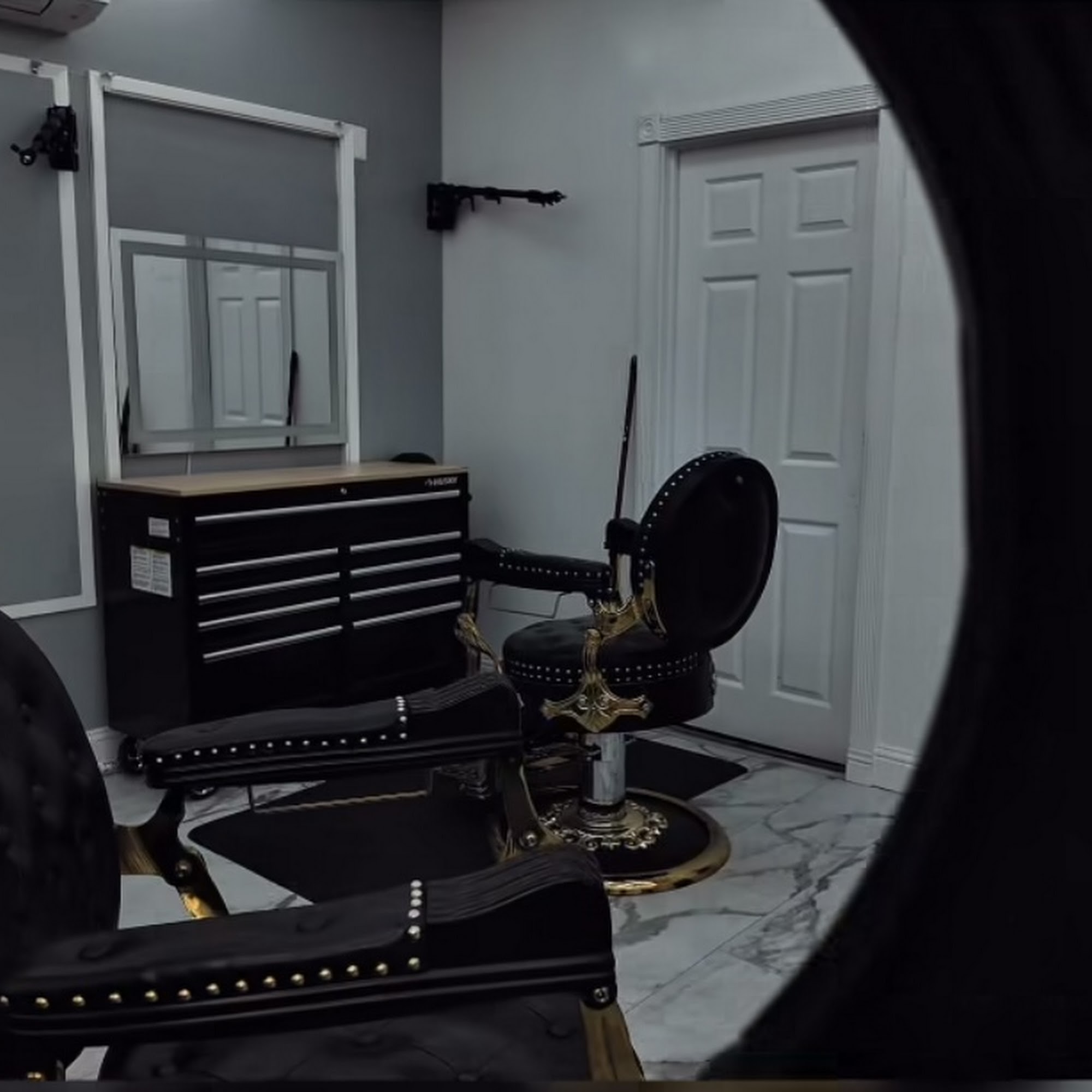 Vuelo Barber Studios