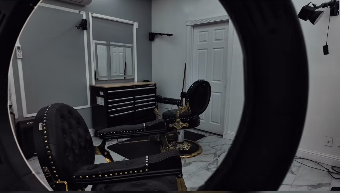 Vuelo Barber Studios 7787 Monterey Rd, Gilroy California 95020