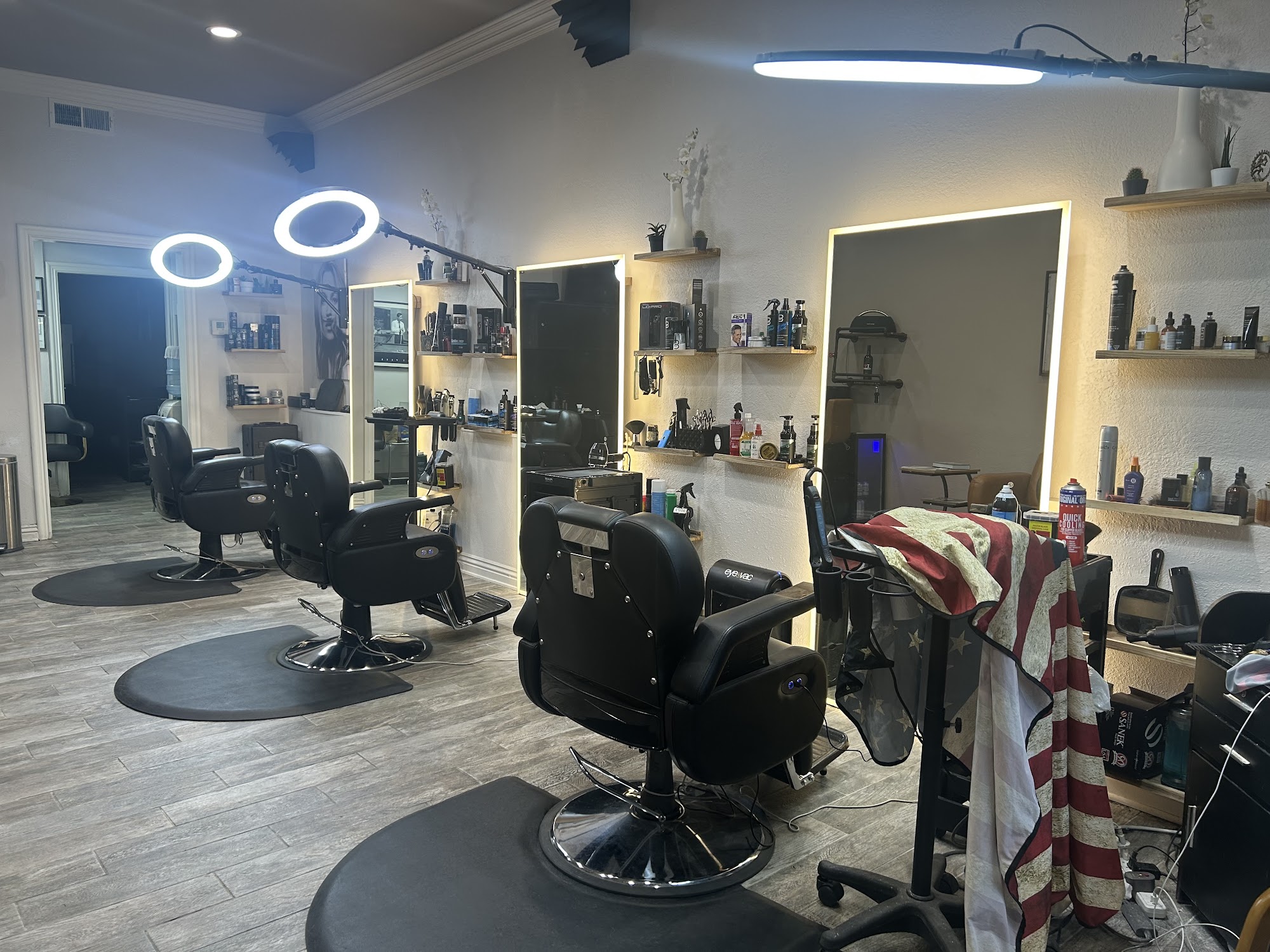 In style barber shop 920 W Glenoaks Blvd, Glendale California 91202