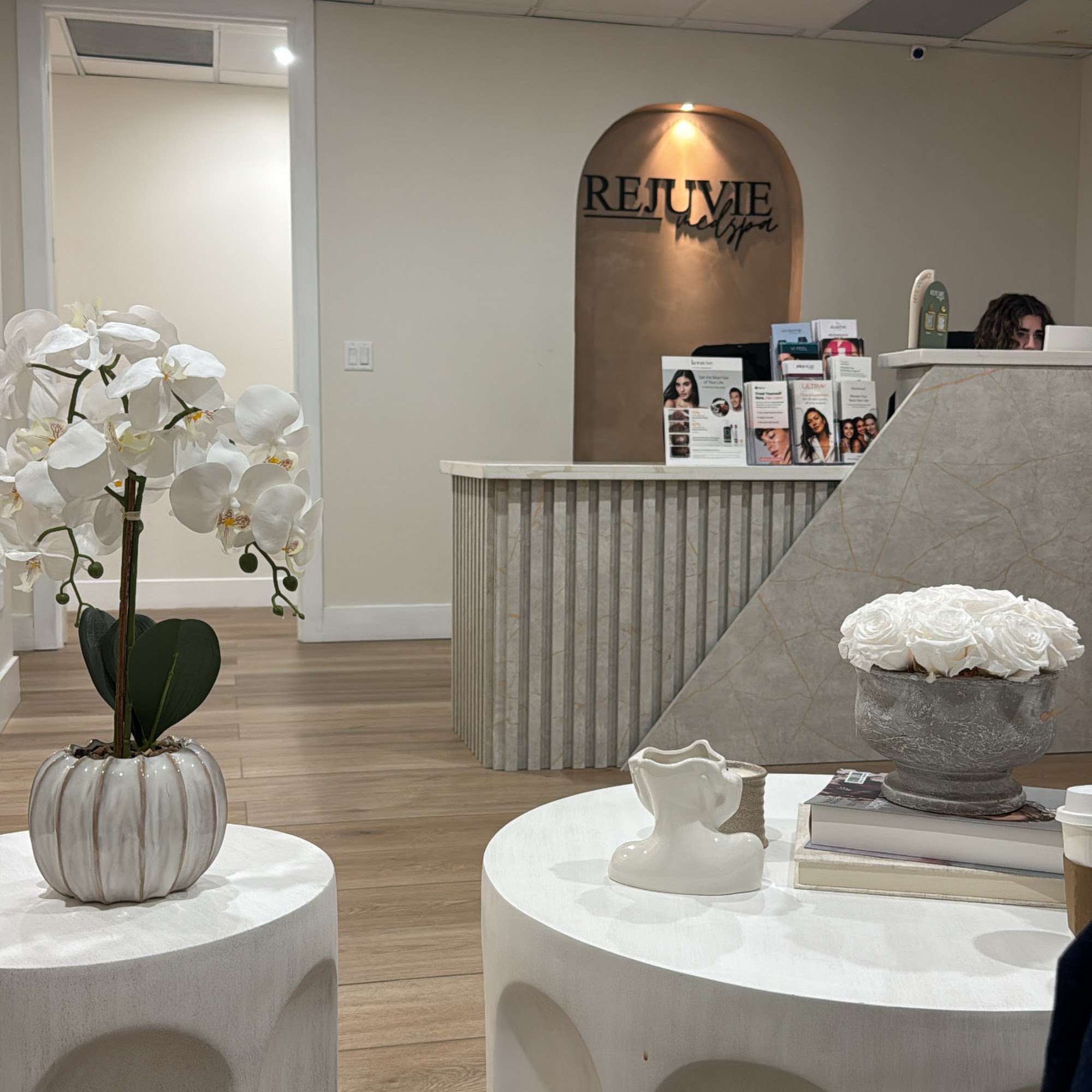 Rejuvie Med Spa 425 E Colorado St Suite 470, Glendale California 91205