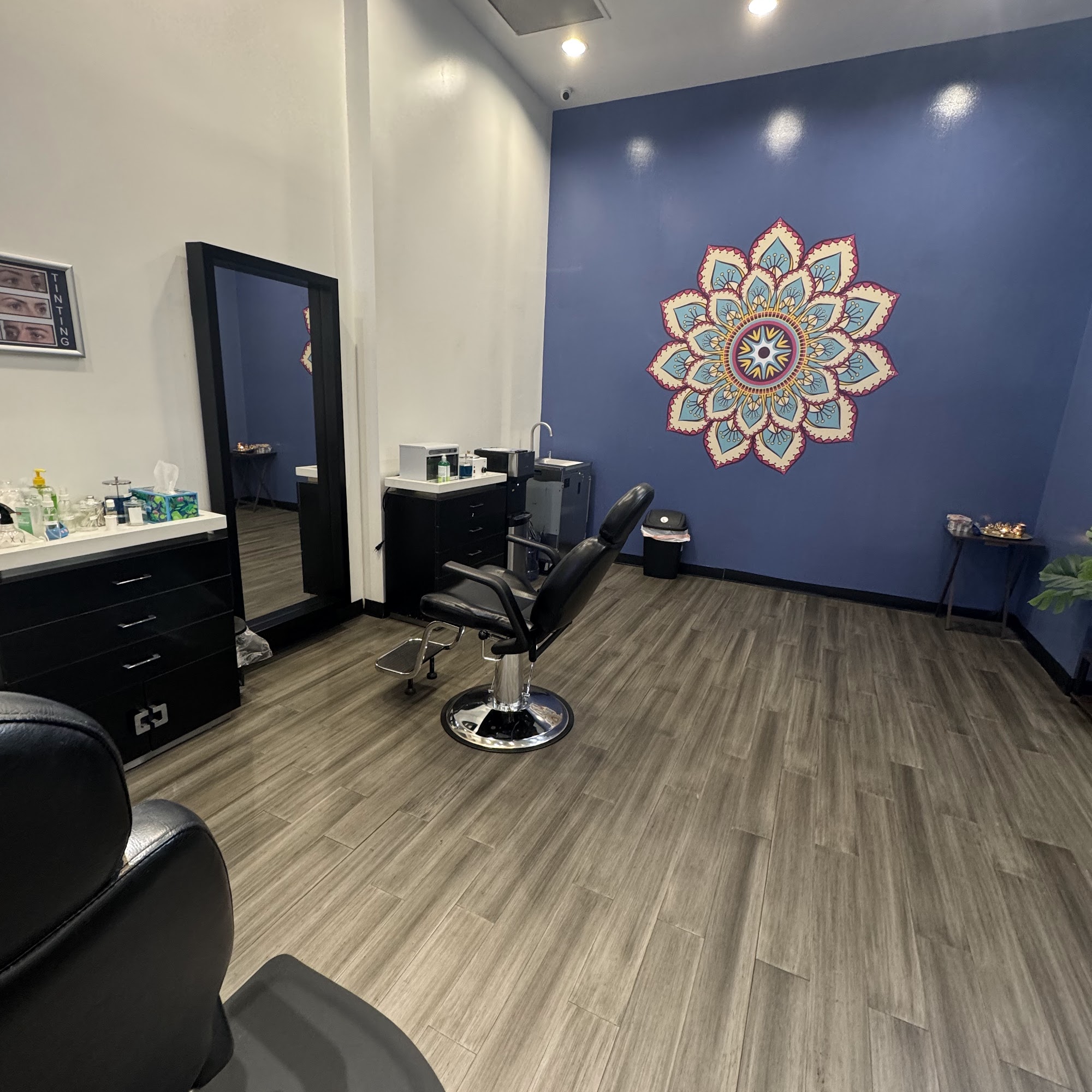 Ganga Beauty 1313 Galleria Way, Glendale California 91210