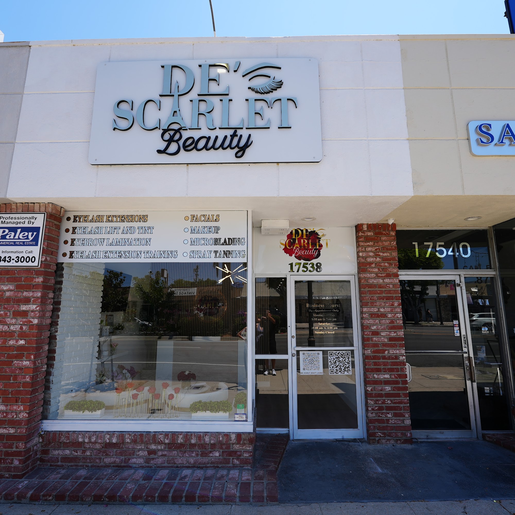 De Scarlet Beauty Lounge