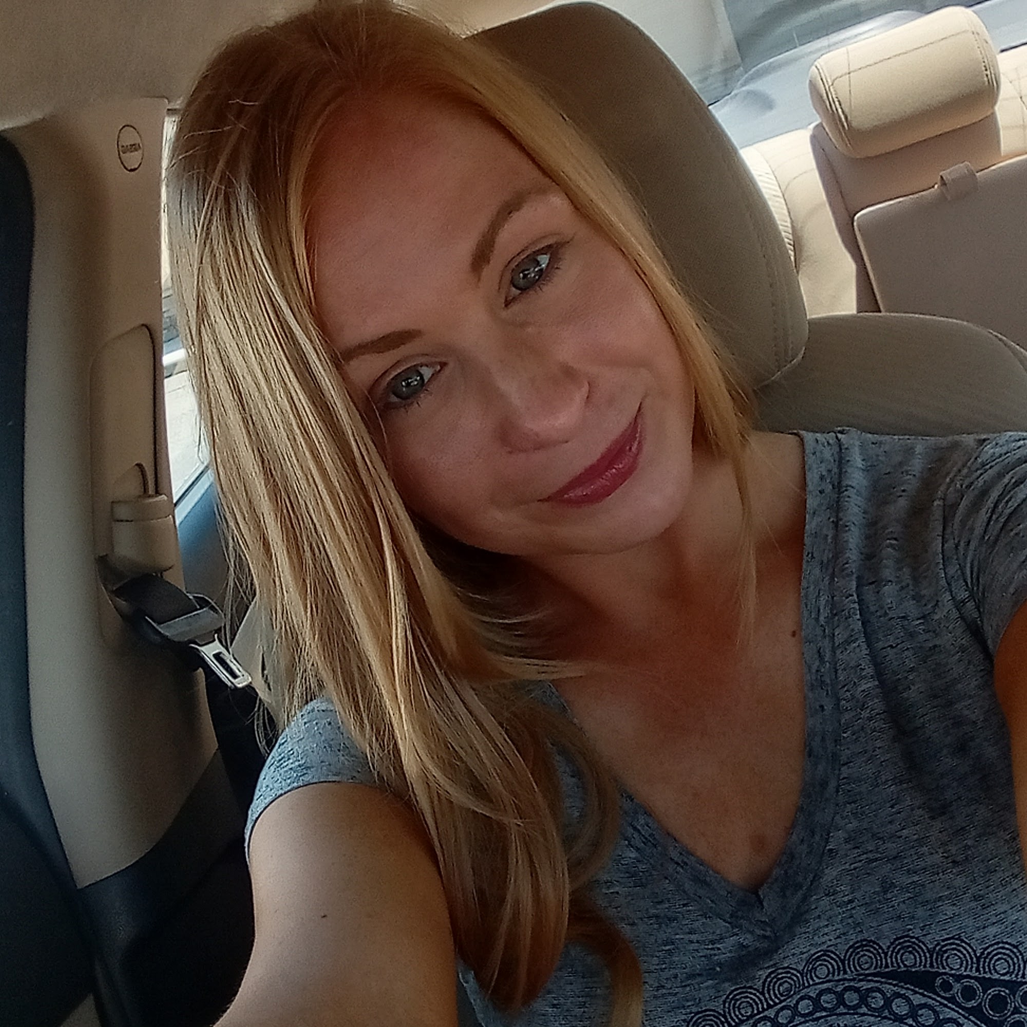 Capelli & Co. Salon 6049 Douglas Blvd # 18, Granite Bay California 95746