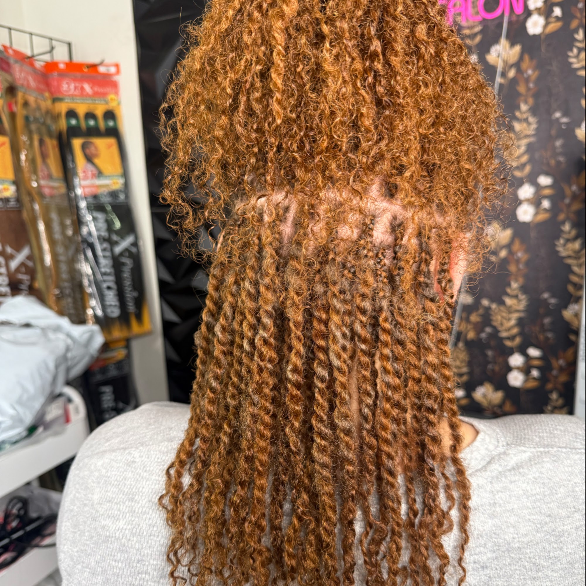 Natuhairstudio LLC 14100 Cerise Ave, Hawthorne California 90250